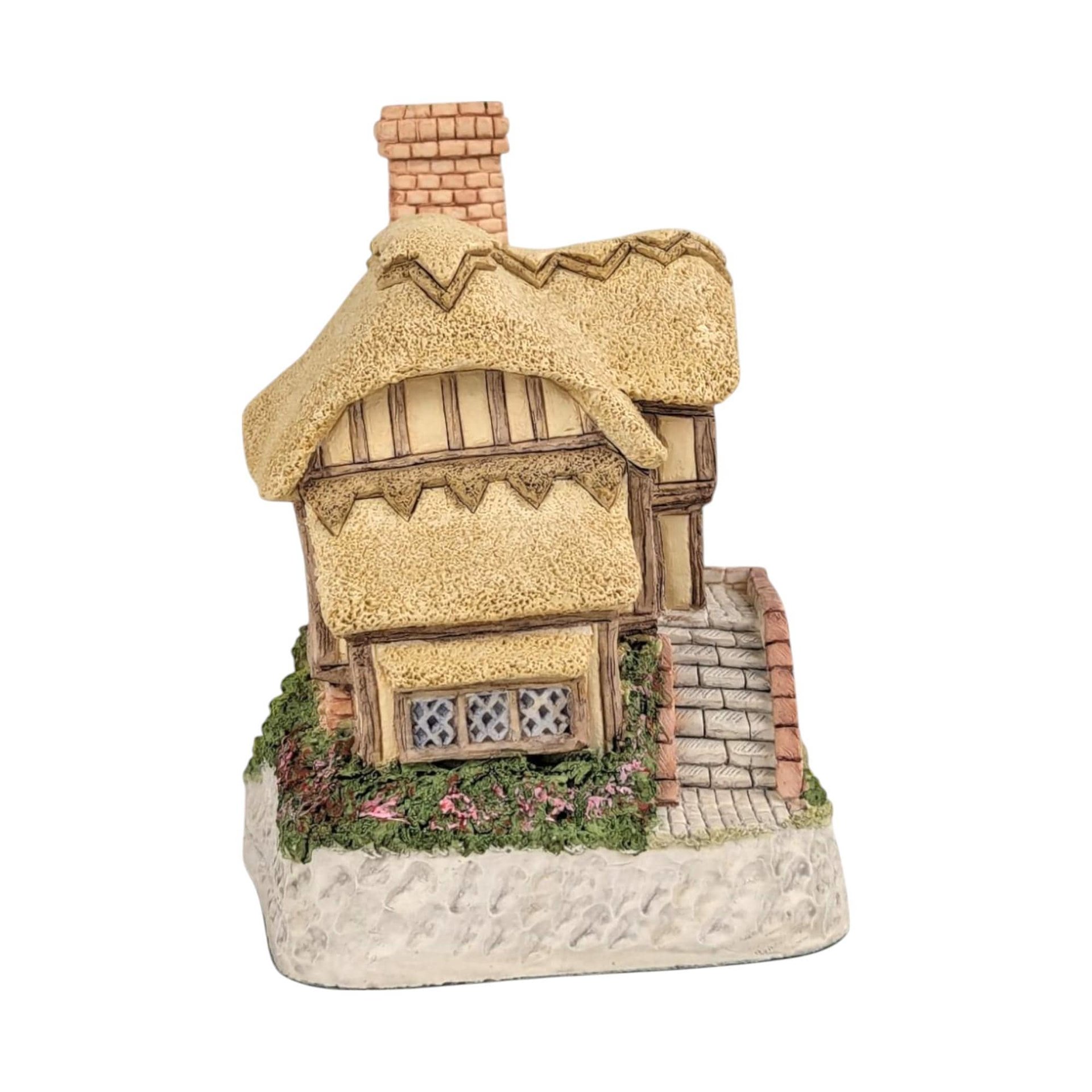 1993 David Winter Whileaway Cottage, Quaint Country Cottage, Vintage Collectible Figurine, Gift for Collector, Miniature Building