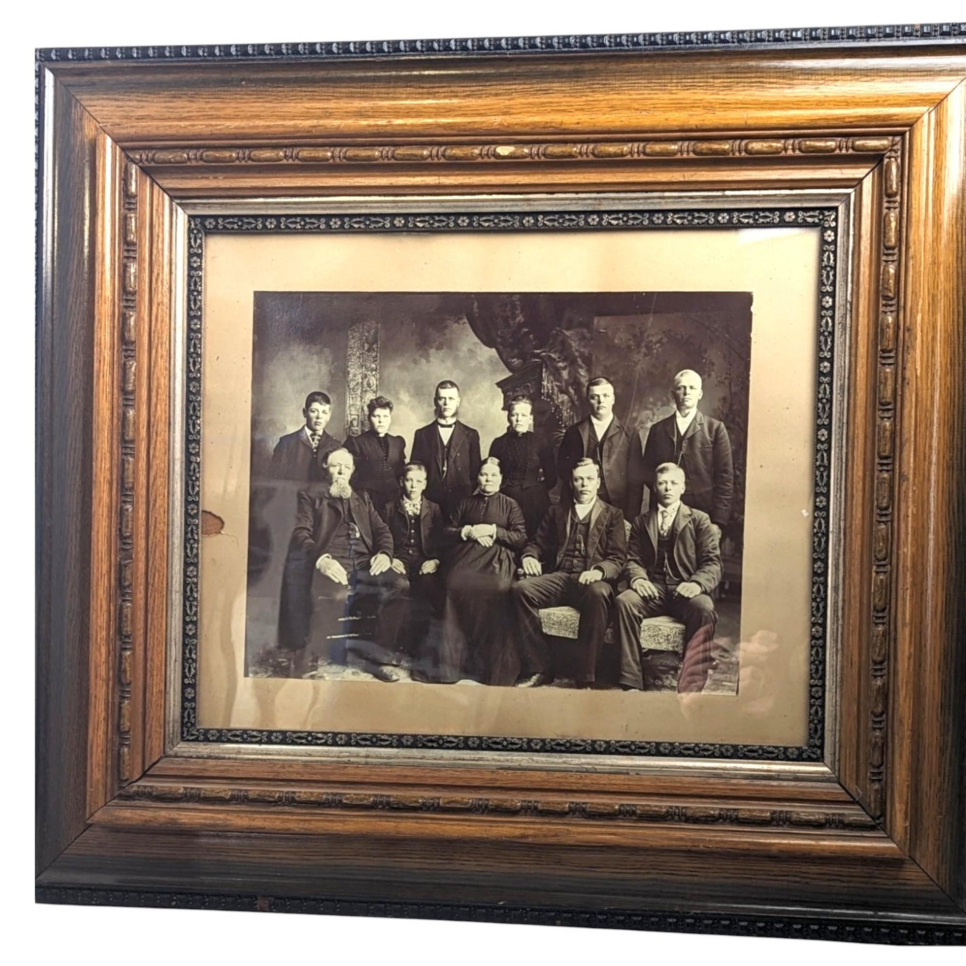 Antique Large Ornate Wood Picture Frame: Portrait