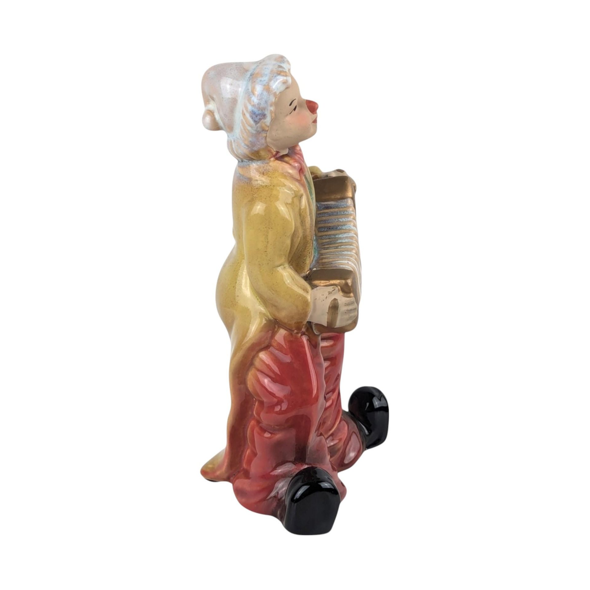 Vintage Accordion Playing Clown Figurine, Ceramic Musical Instrument Clown, Collectible Figurine, 6.5"