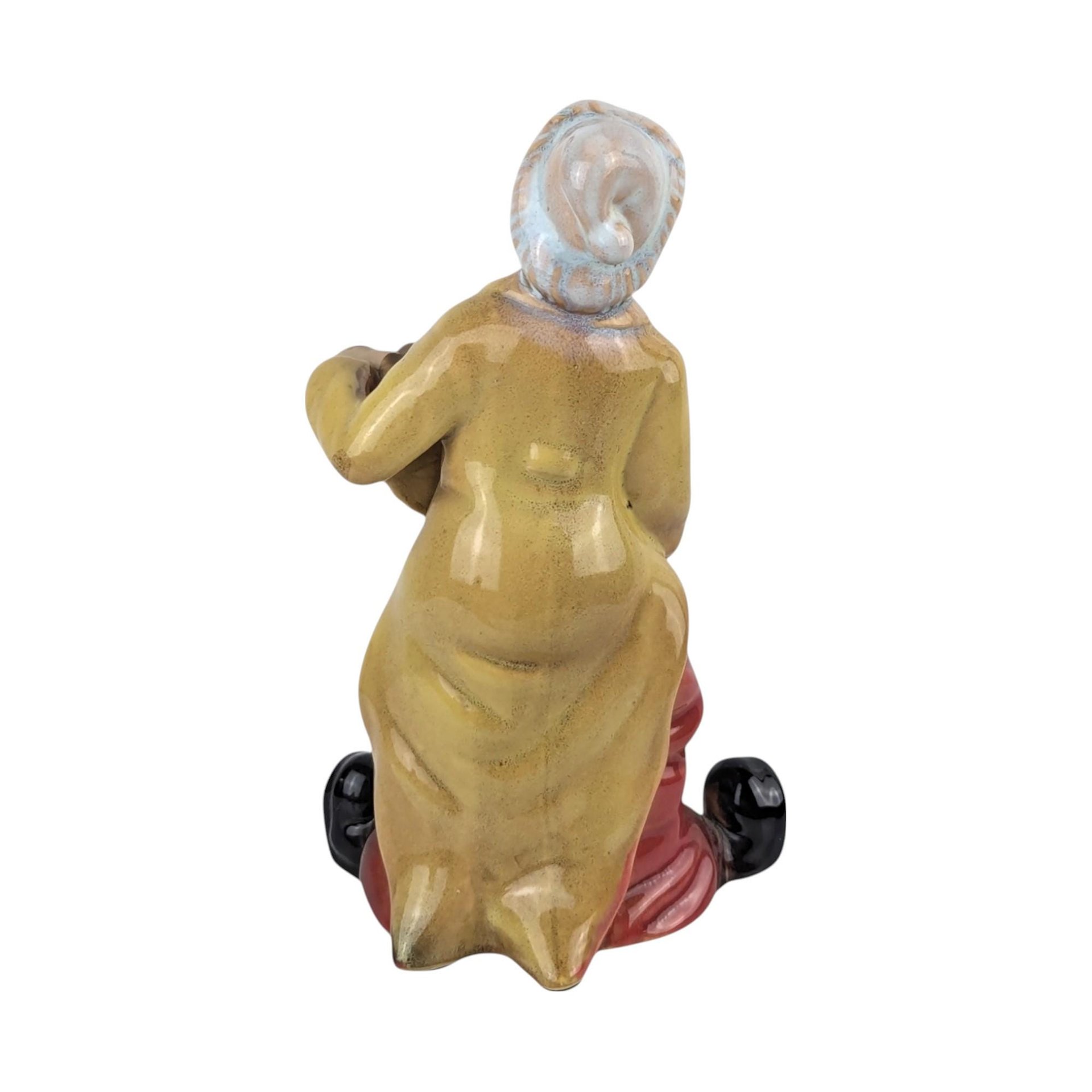 Vintage Accordion Playing Clown Figurine, Ceramic Musical Instrument Clown, Collectible Figurine, 6.5"