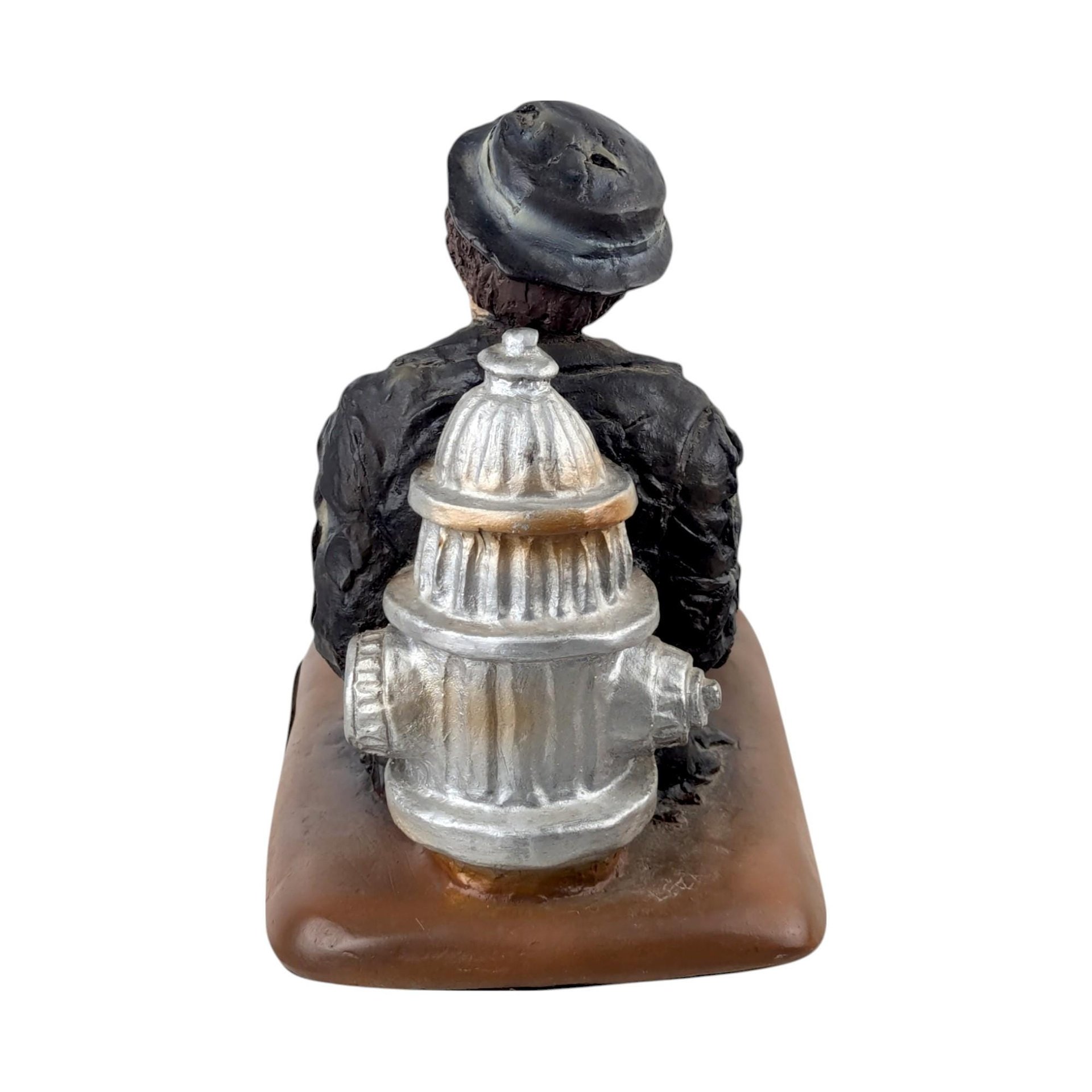 Vintage Esco Emmett Kelly Jr. Clown Leaning on Fire Hydrant Resin Figurine, 8", Collectible Clown Decor, Gift for Clown Collectors