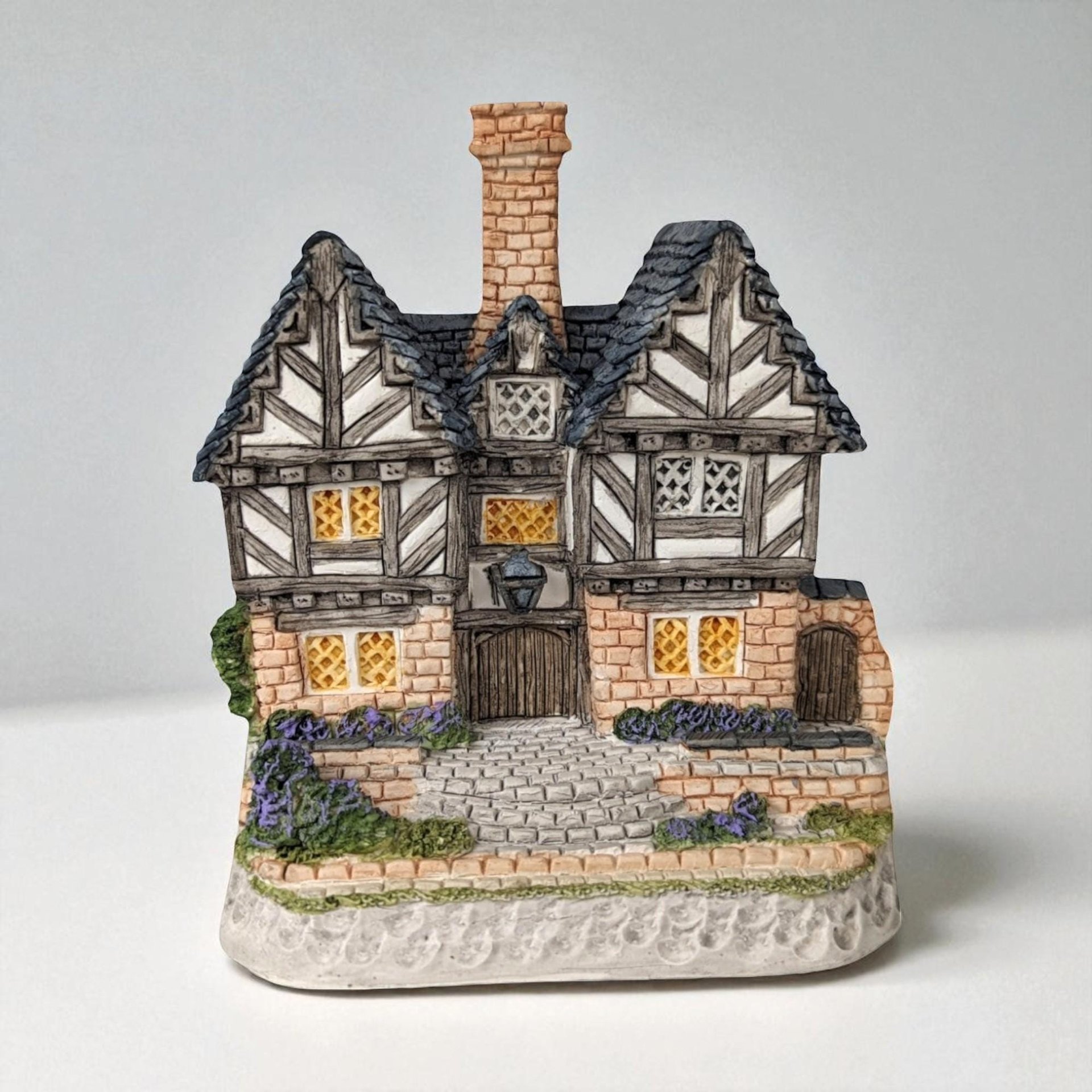 1993 David Winter Cottage "The Constabulary" | with COA and Original Box | Vintage Collectible