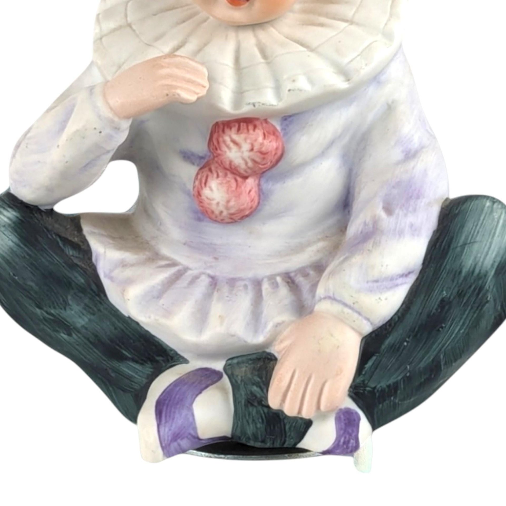 Vintage Ceramic Harlequin Clown Music Box, Rotating Musical Figurine, Collectible Clown, Unique Gift, Home Decor