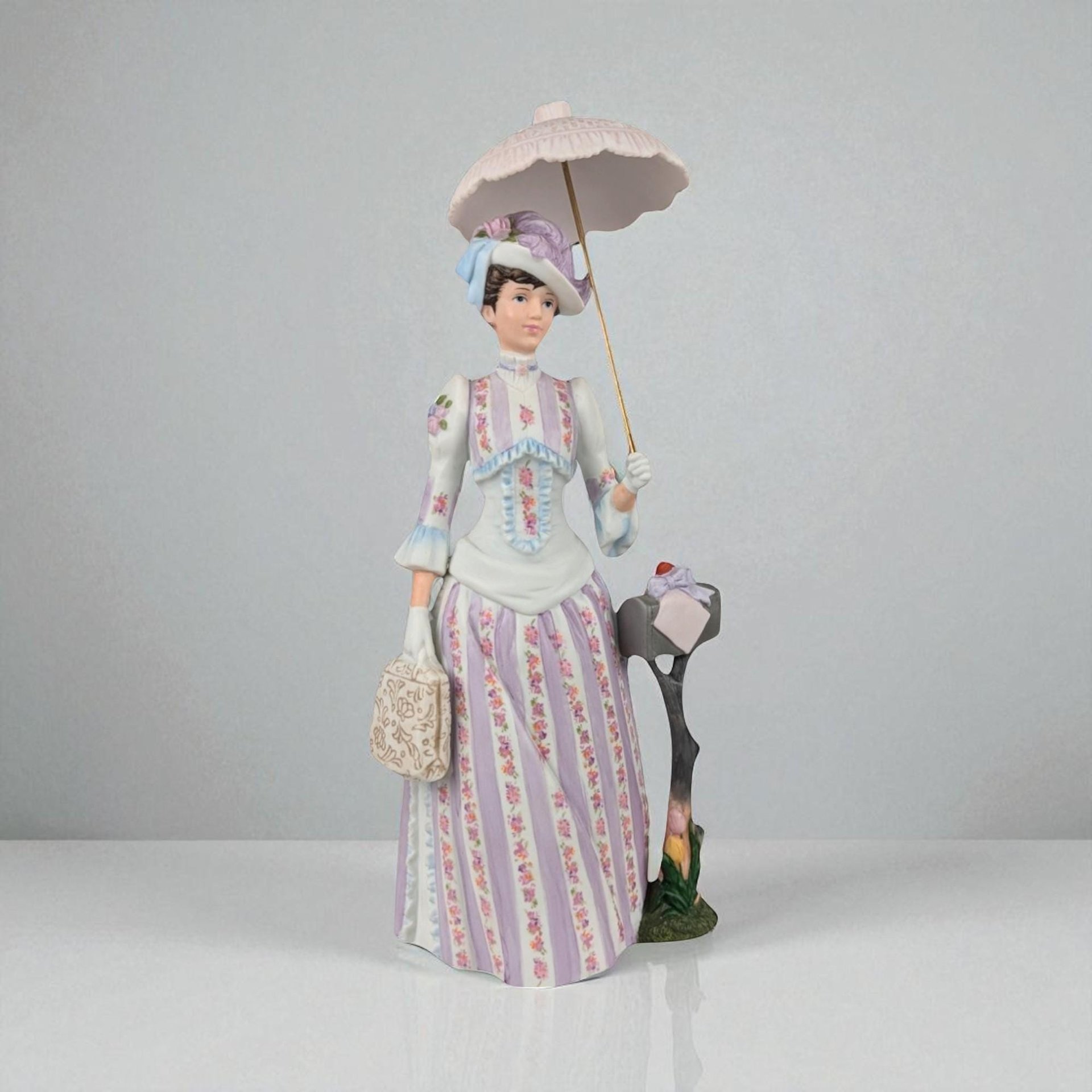 1988 Avon Presidents Club Albee Award Figurine, Vintage Avon Collectible, Woman with Umbrella, Sales Achievement Award, Recognition Gift