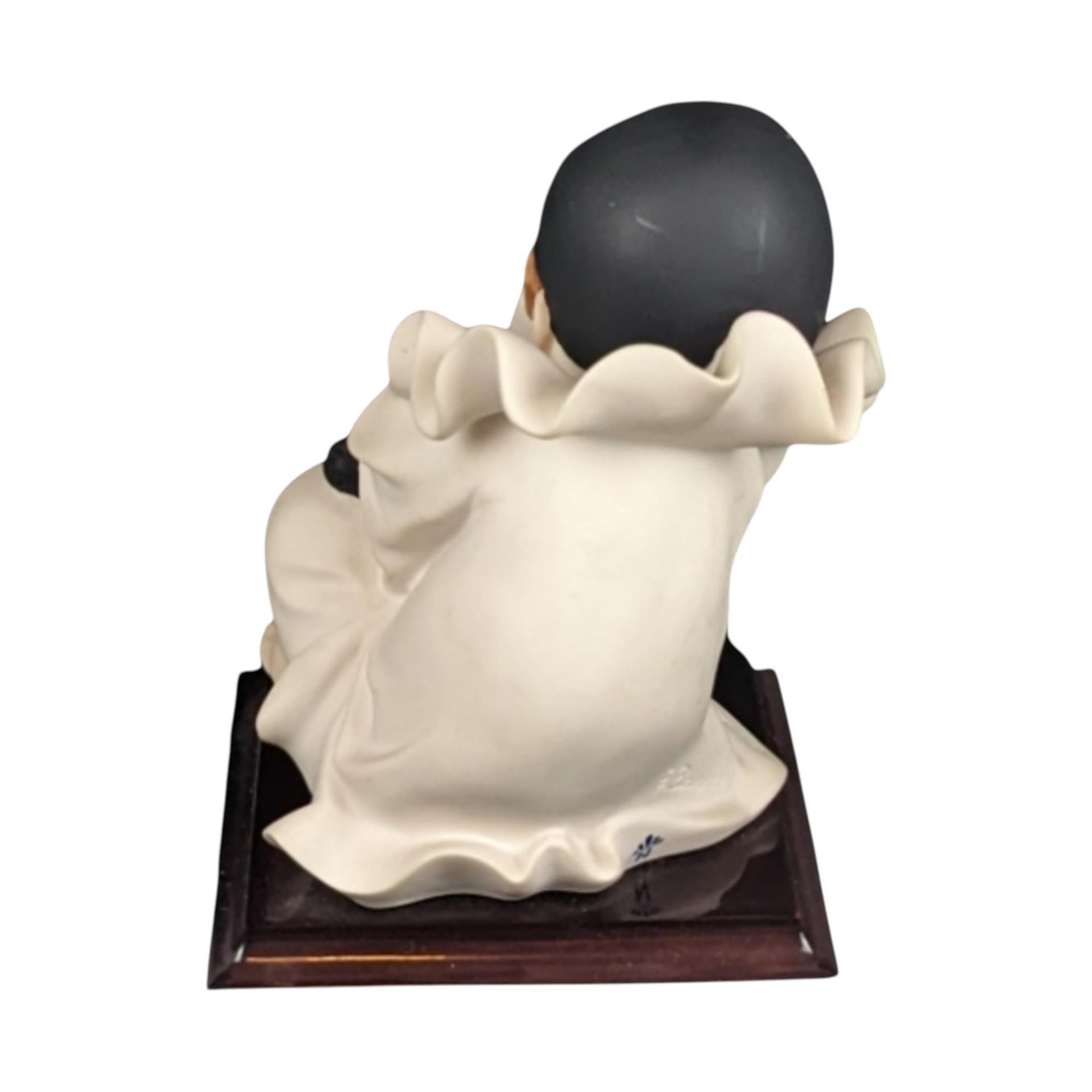 Vintage Pierrot Clown Statue by Guiseppi Armani: Commedia dell'Arte Italian Porcelain Art 0749P