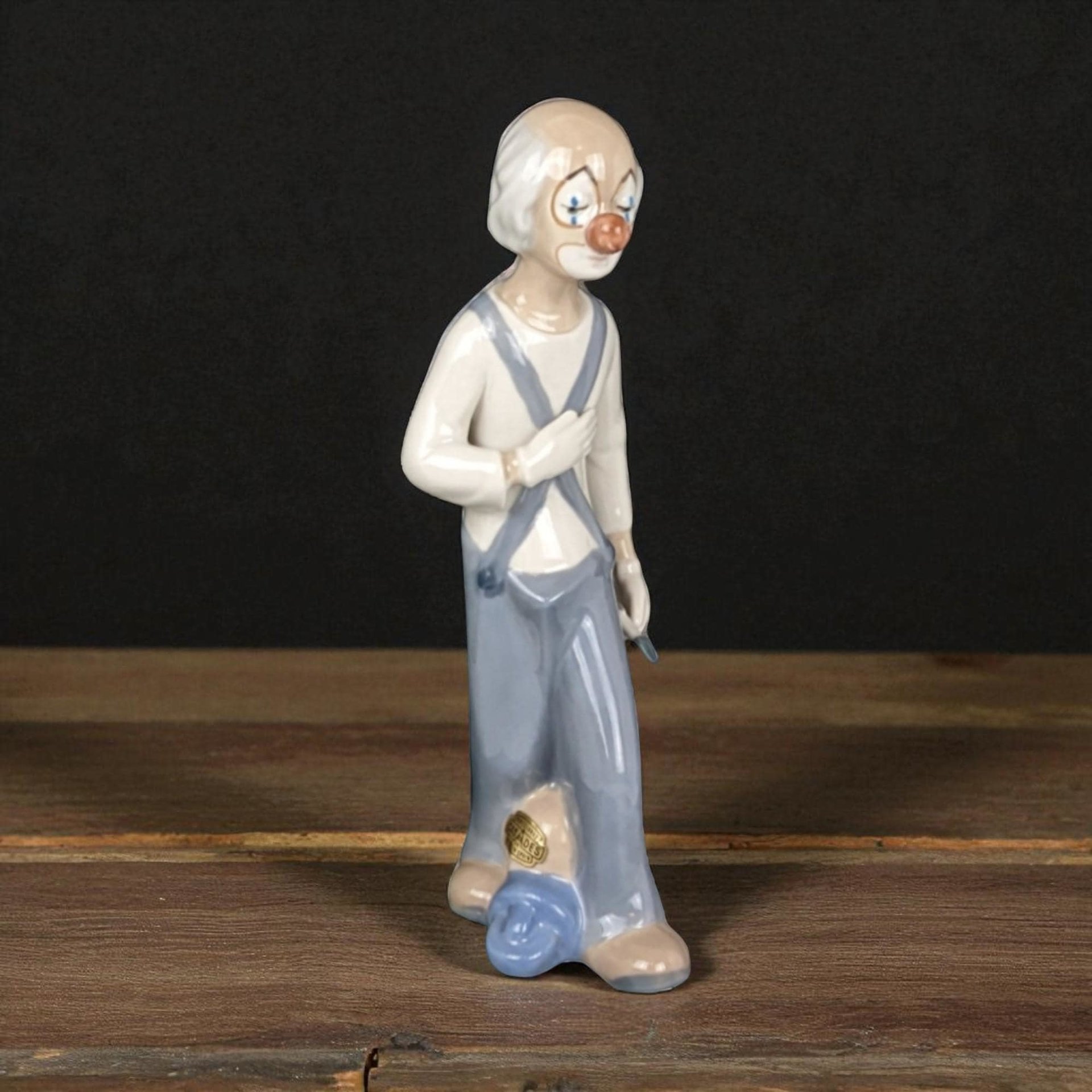 Vintage Cascades Porcelain Clown Figurine: Sad Clown Statue, Made in Spain