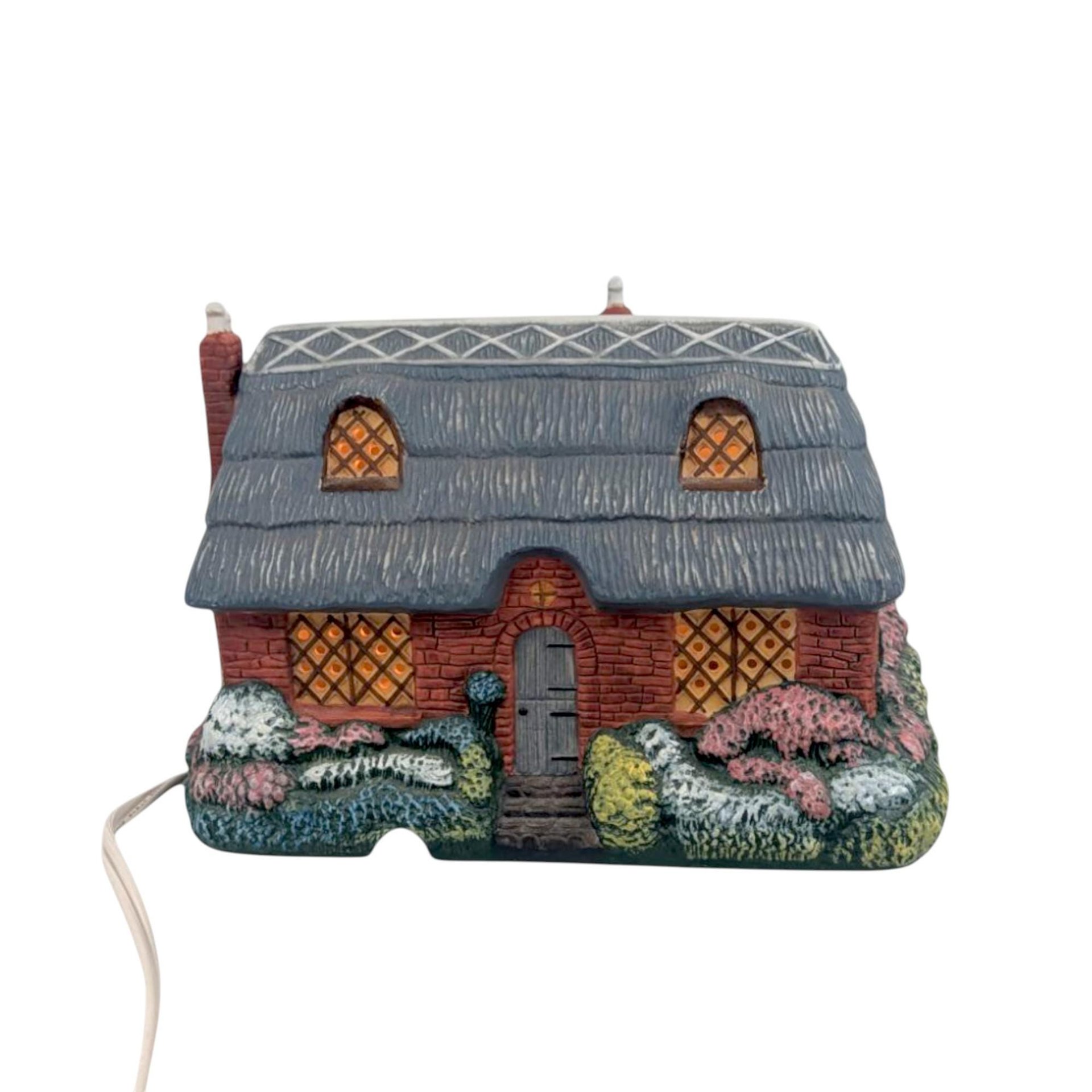 Thomas Kinkade Olde Porterfield Tea Room: Lighted Christmas Village House