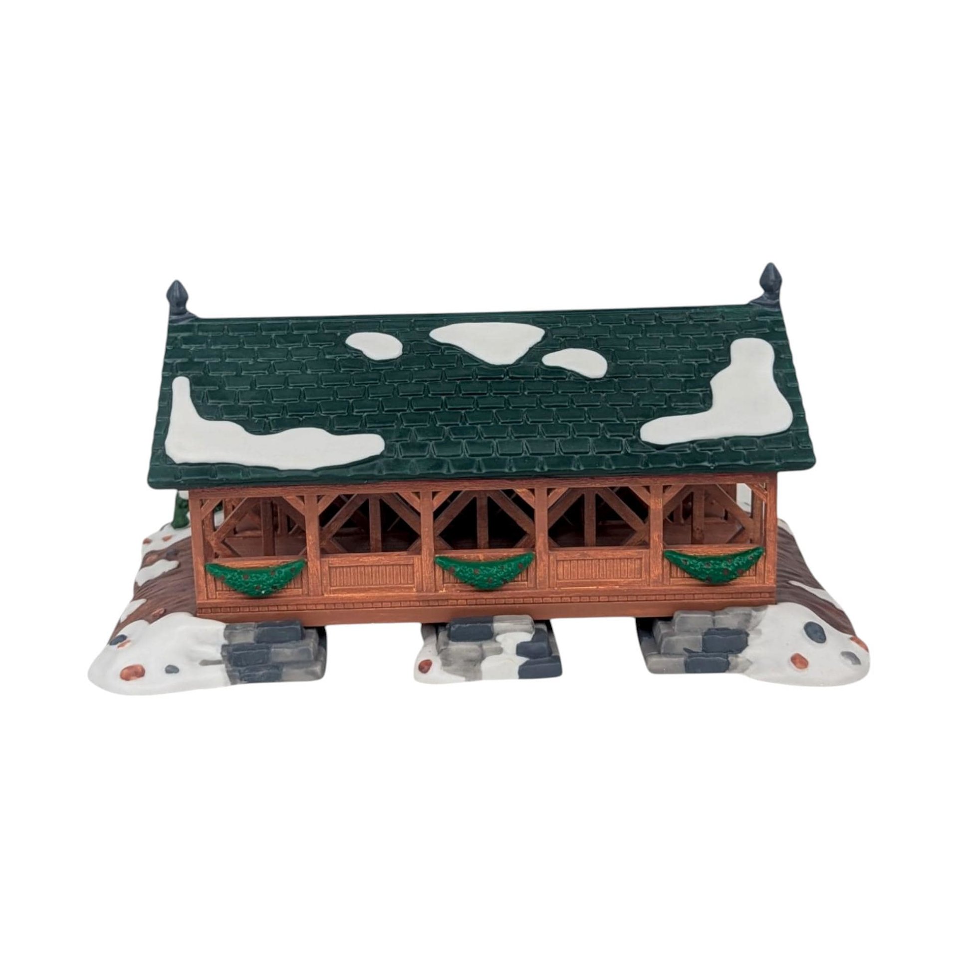 Dept 56 Heritage Village Two Rivers Covered Bridge Figurine: Christmas Village Decor