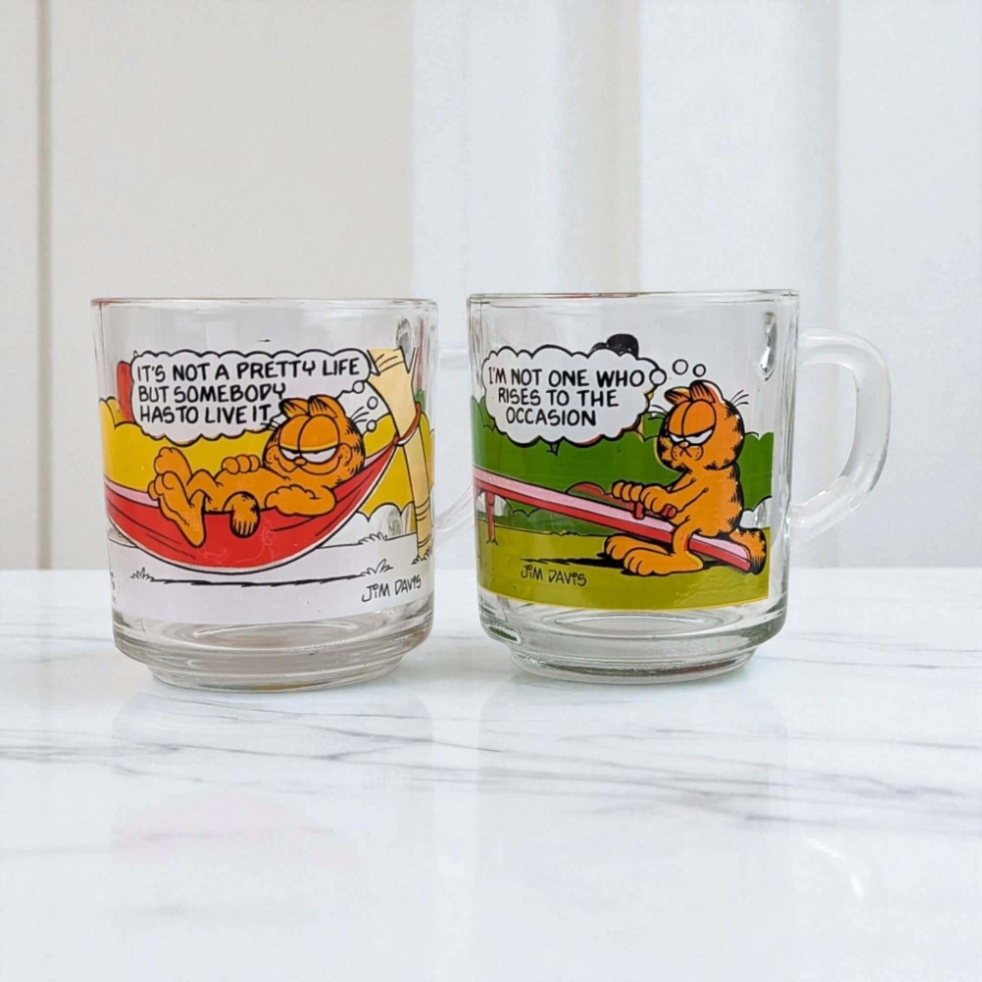 Vintage Garfield Glass Mug Set: 1978 Collectible Cartoon Glasses