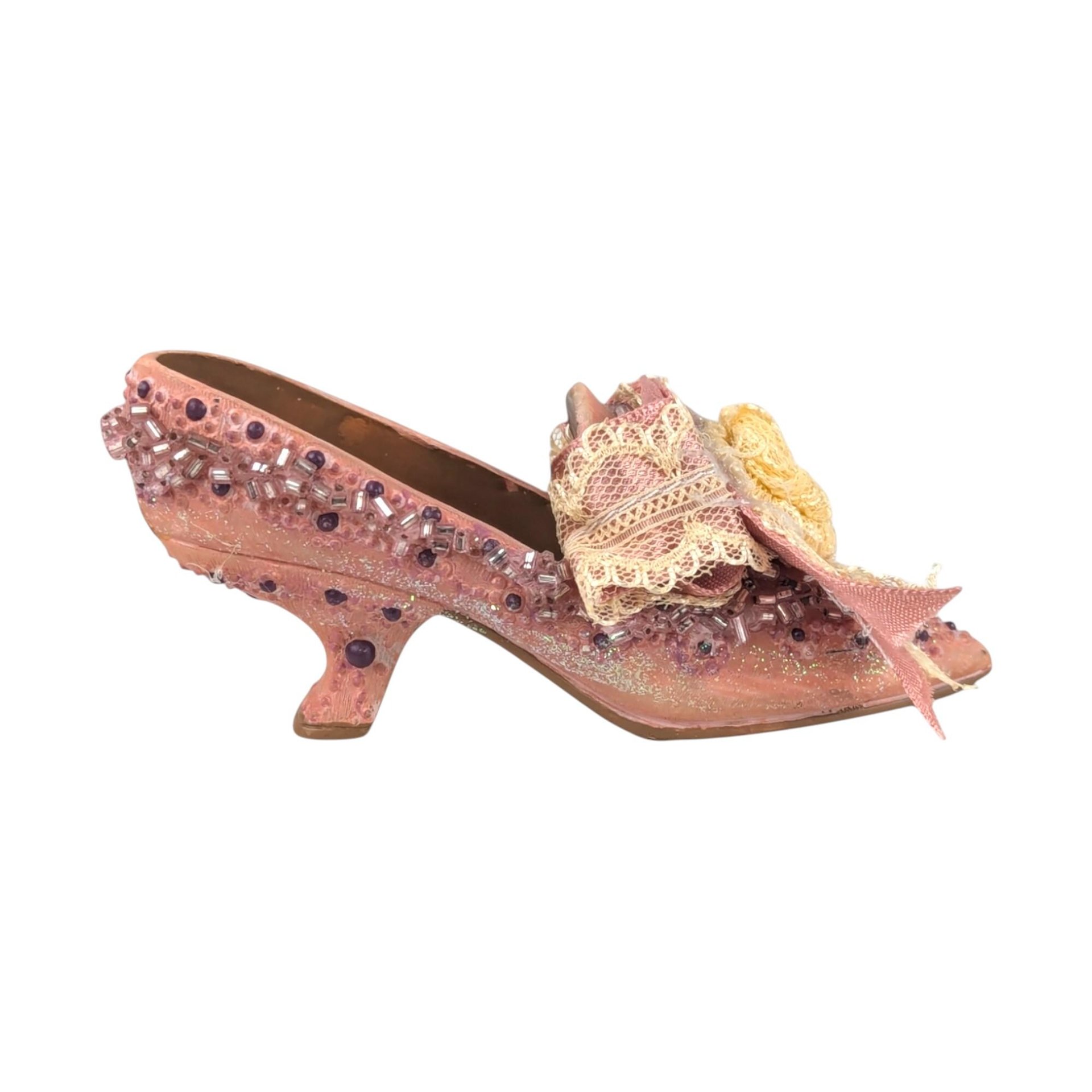 Vintage Resin High Heel Shoe Ornaments: Fashion Christmas Decor, Set of 4