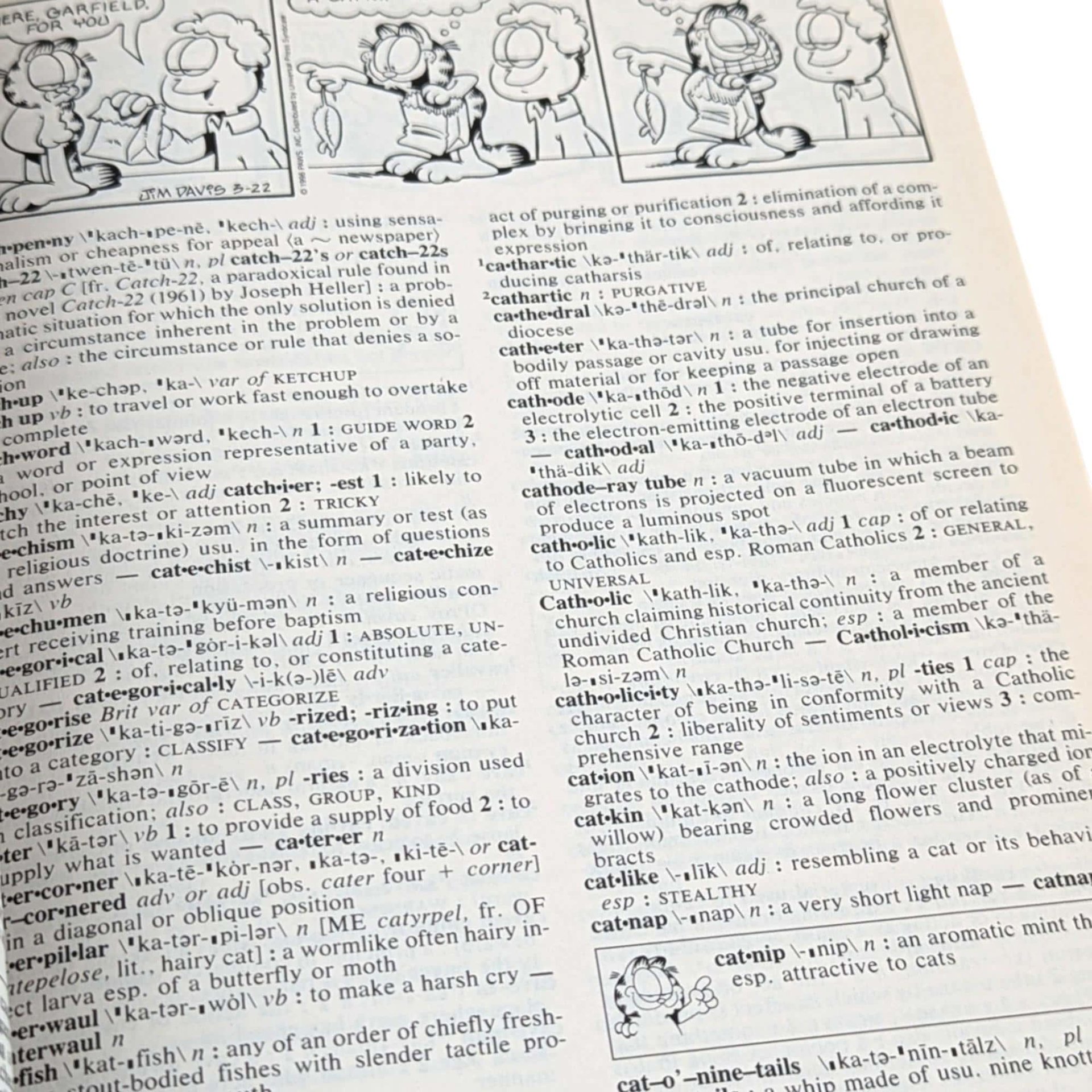 Garfield Children's Dictionary: 1999 Merriam-Webster Softcover Educational Book