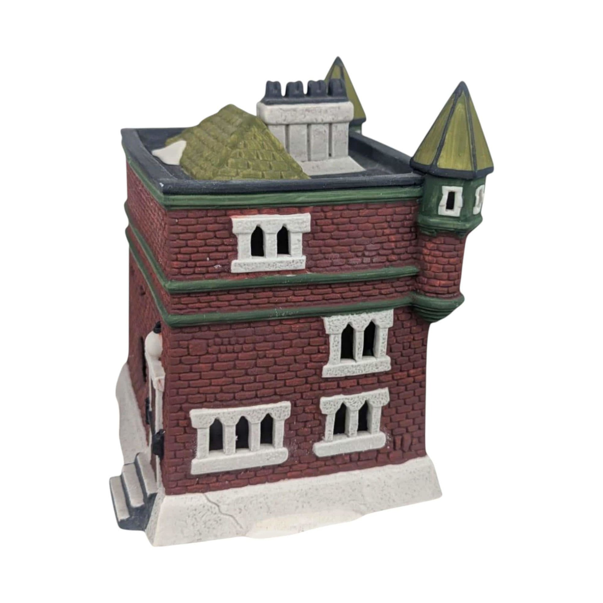 Dept 56 Cobles Police Station: 1995 Dickens Village Light-Up Building