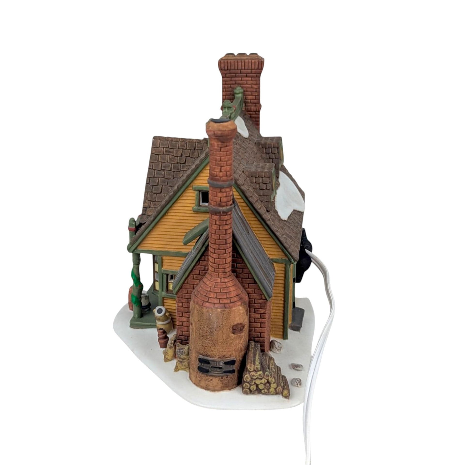 Dept 56 New England Village: East Willet Pottery Lighted House, 1997 Christmas Collectible