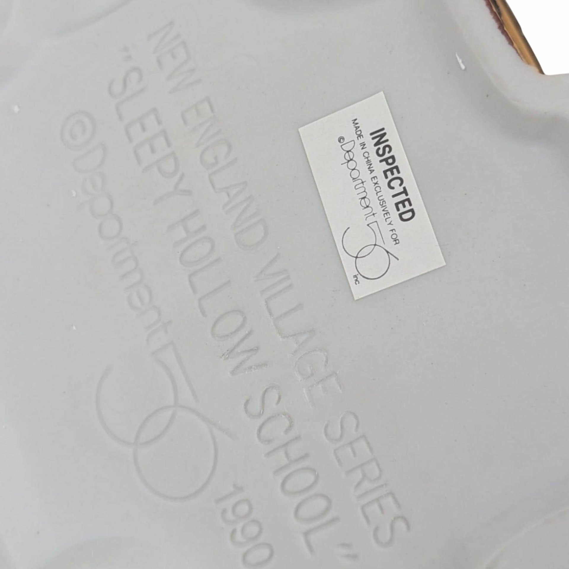 Dept 56 Sleepy Hollow School: 1990 New England Village Lighted Porcelain House