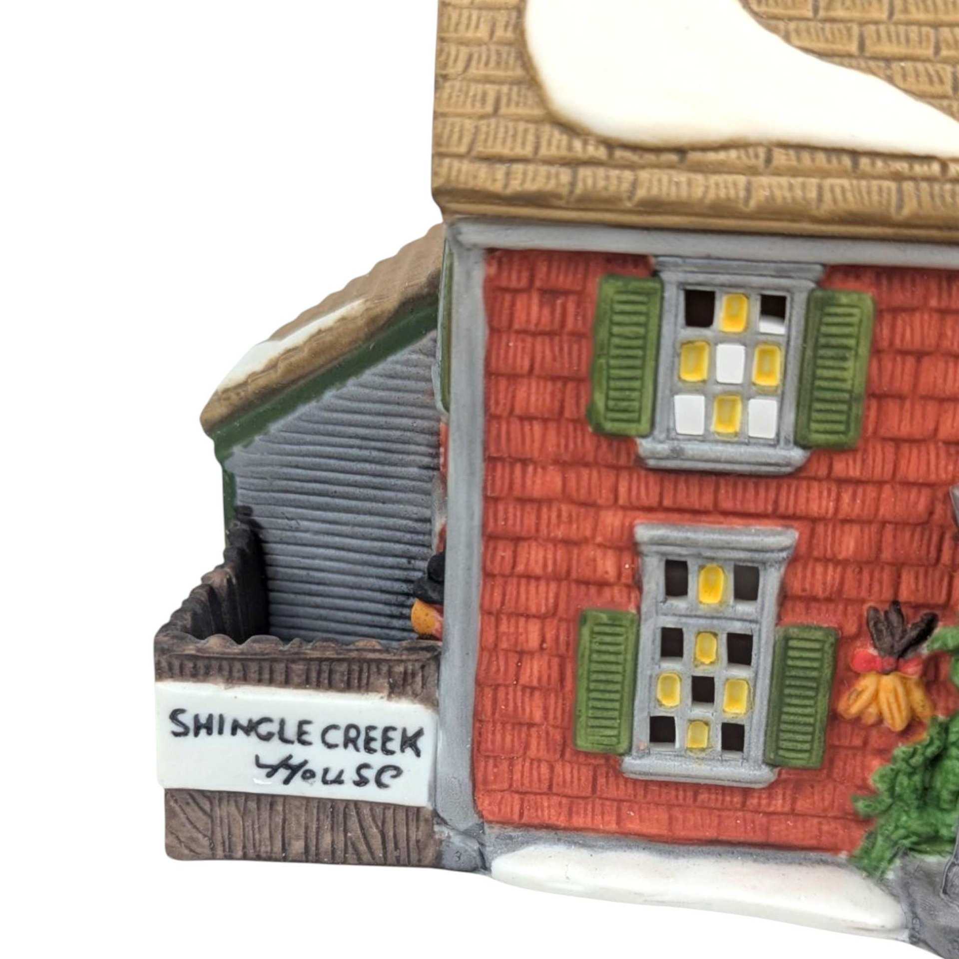 Vintage 1990 Shingle Creek House: Department 56 Heritage Village Building