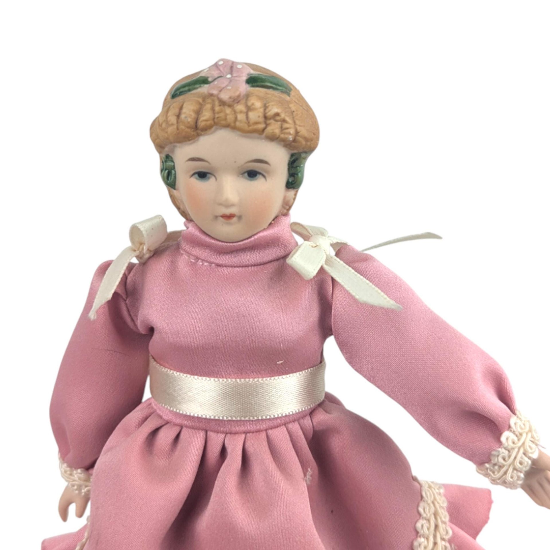 Vintage Victoria Intex Porcelain Doll: Collectible 8-Inch Doll in Pink Victorian Dress