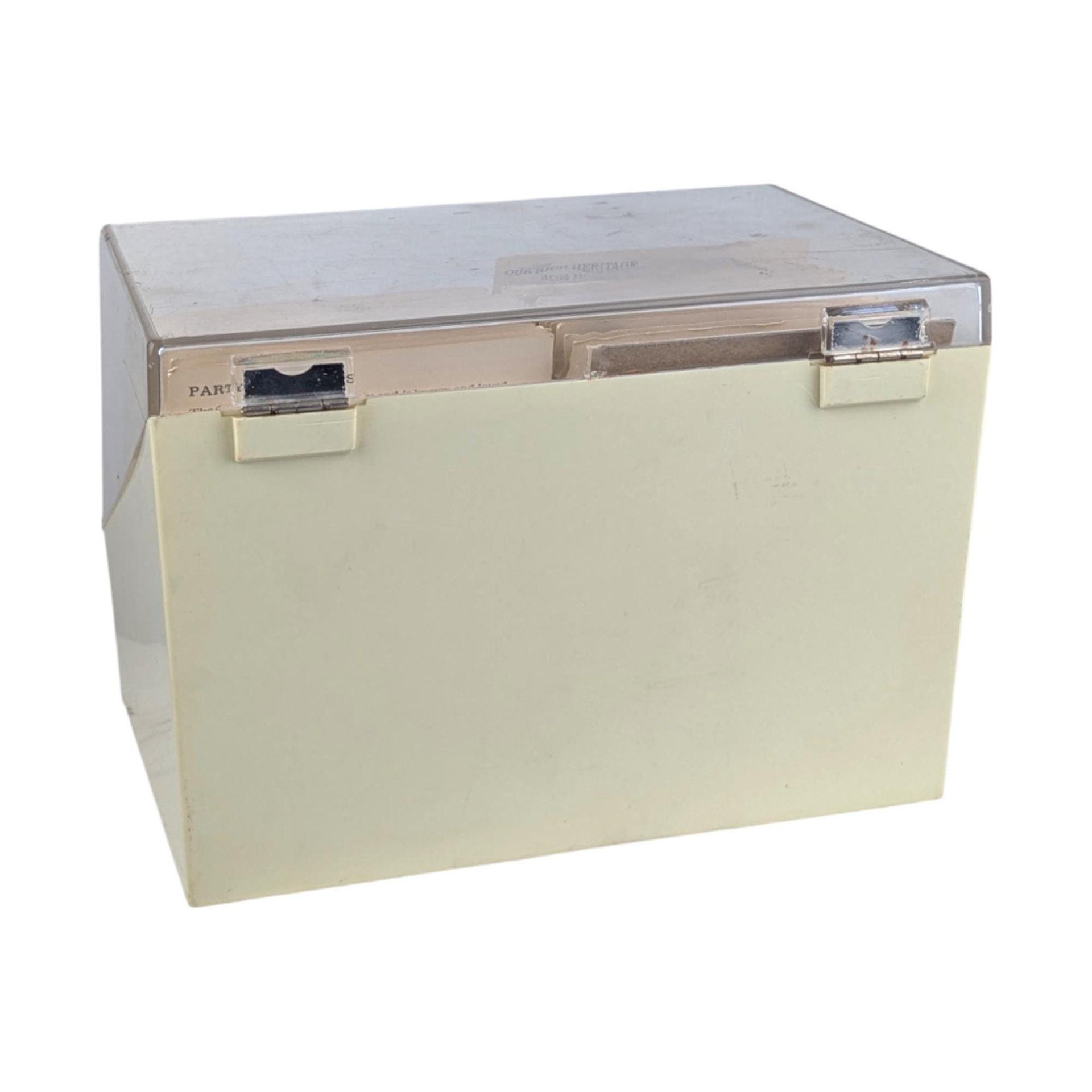 Vintage 1970s Cookery Cards: Marguerite Patten Recipe Box Set