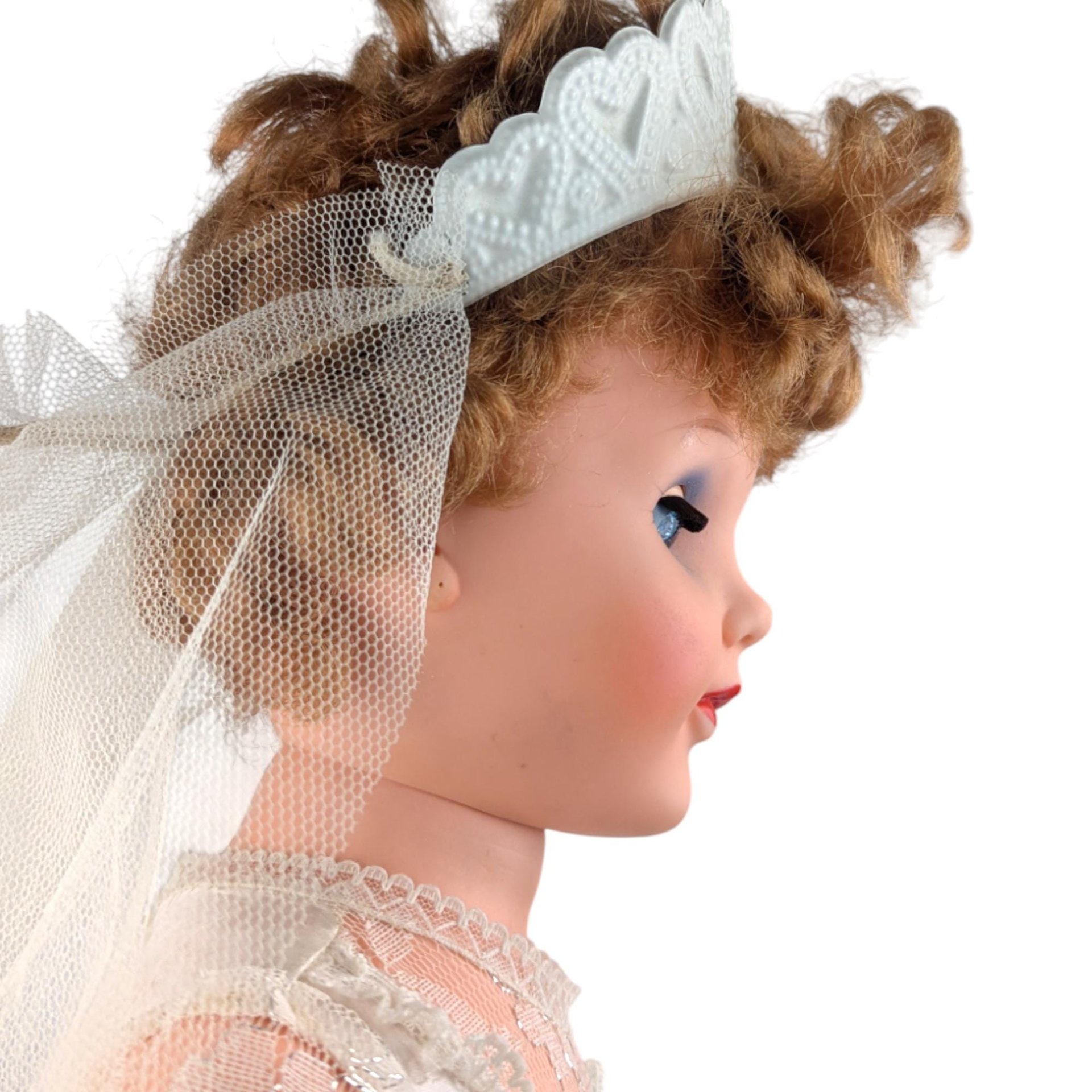 Vintage 1950s Bride Doll: Mid-Century Display Doll with Sleep Eyes