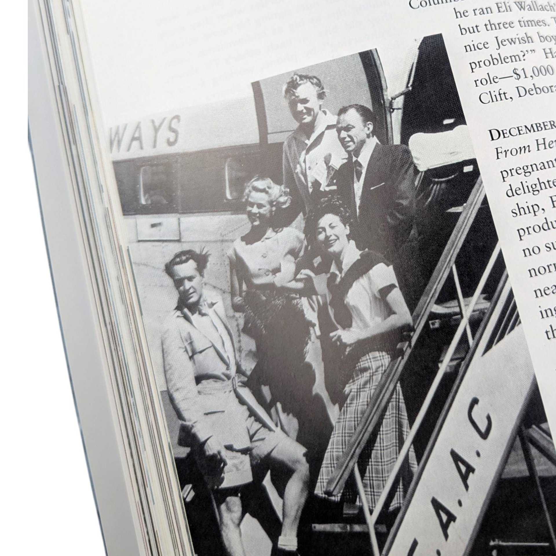 Vintage 1998 Frank Sinatra An American Legend Book: By Nancy Sinatra, Music Biography