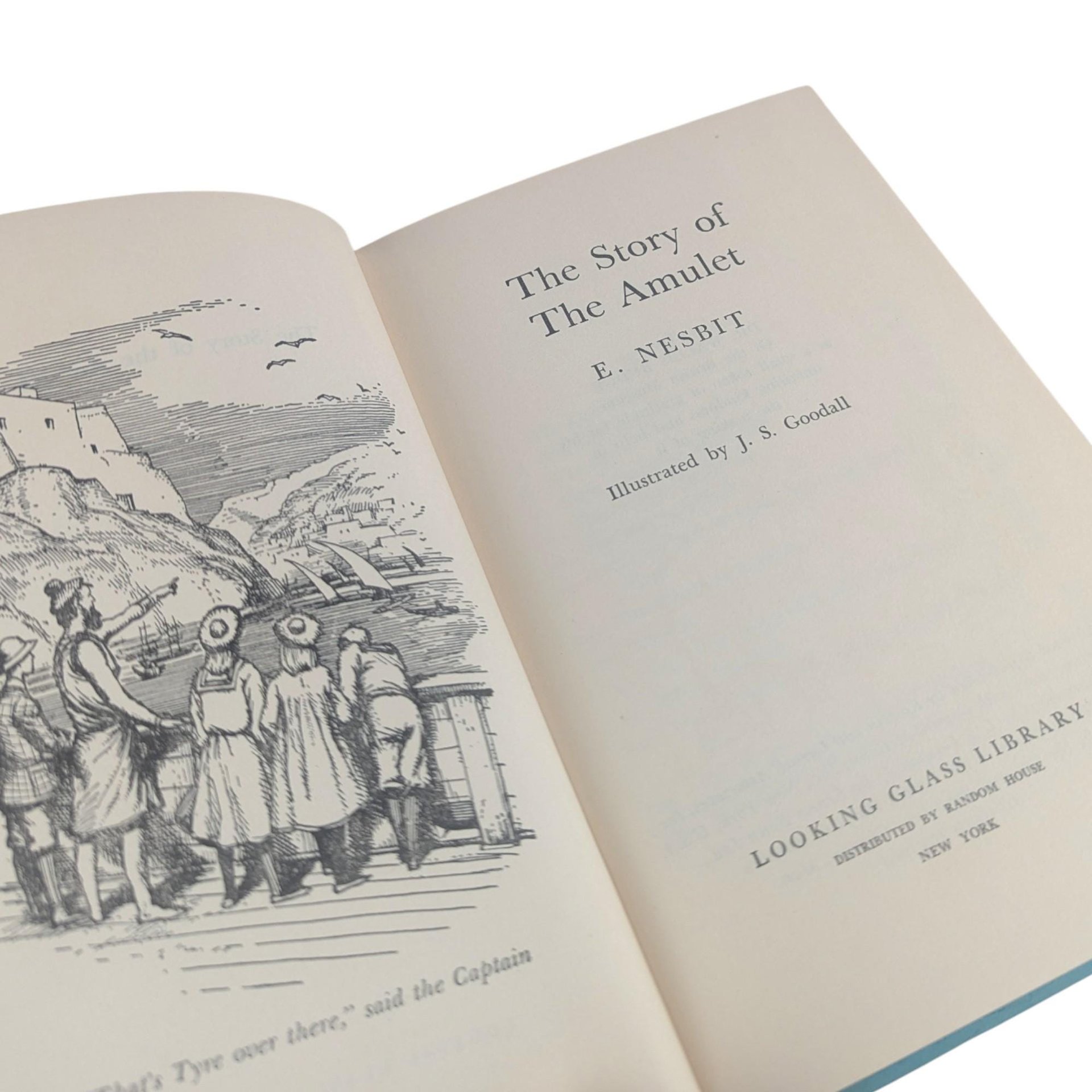Vintage 1960 The Story of the Amulet: E. Nesbit Looking Glass Library Edition