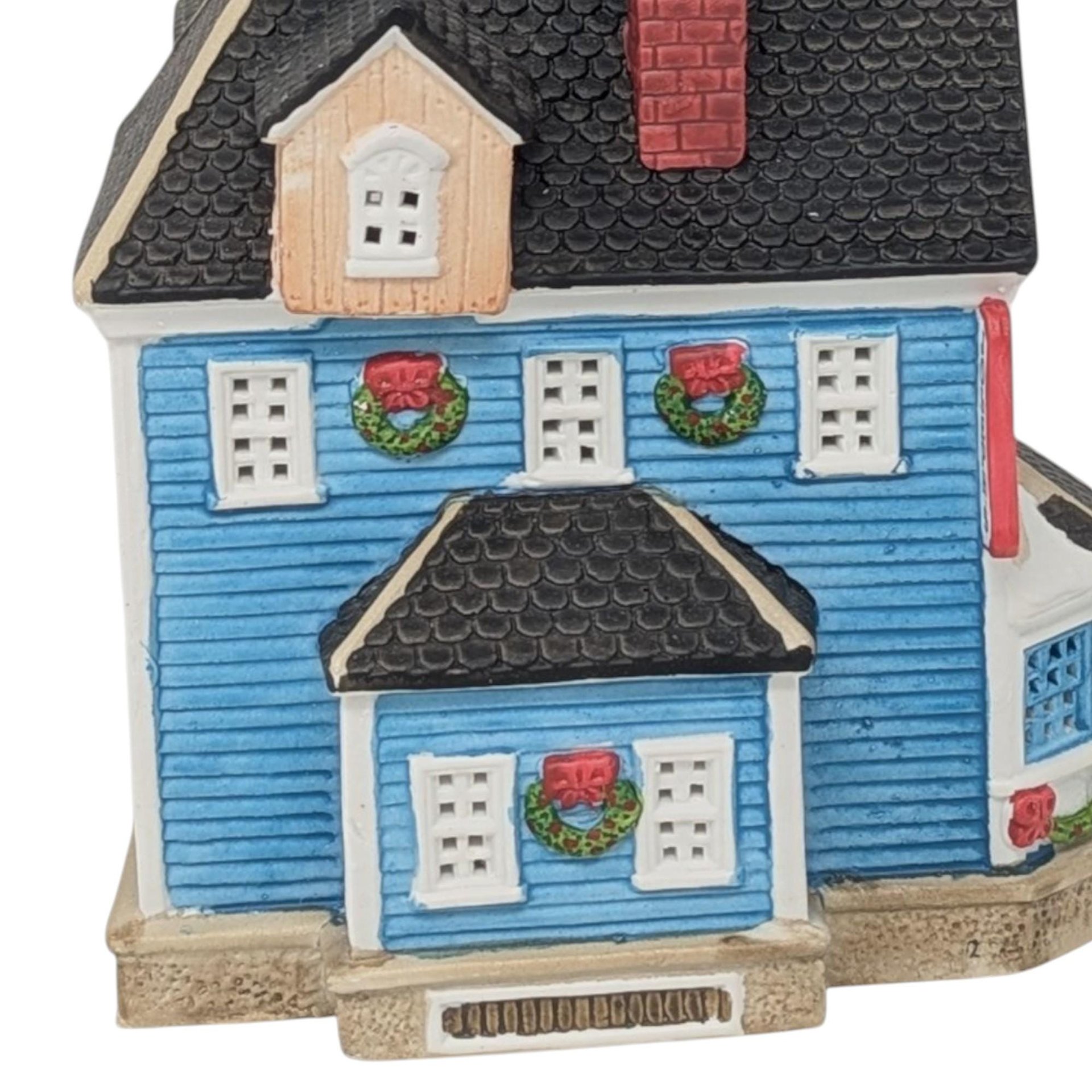 Vintage 1994 Lemax Joseph's Restaurant: Dickensvale Lighted Christmas Village House