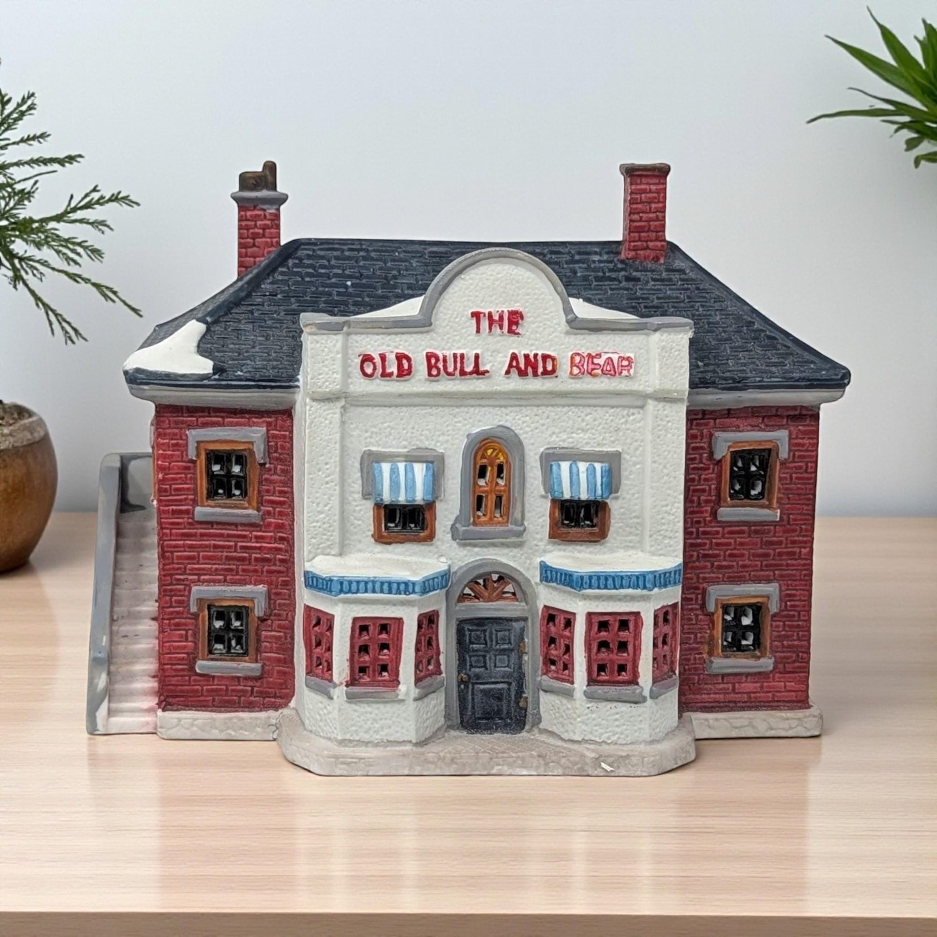 Vintage 1994 Lemax The Old Bull and Bear: Dickensvale Lighted Christmas Village Pub