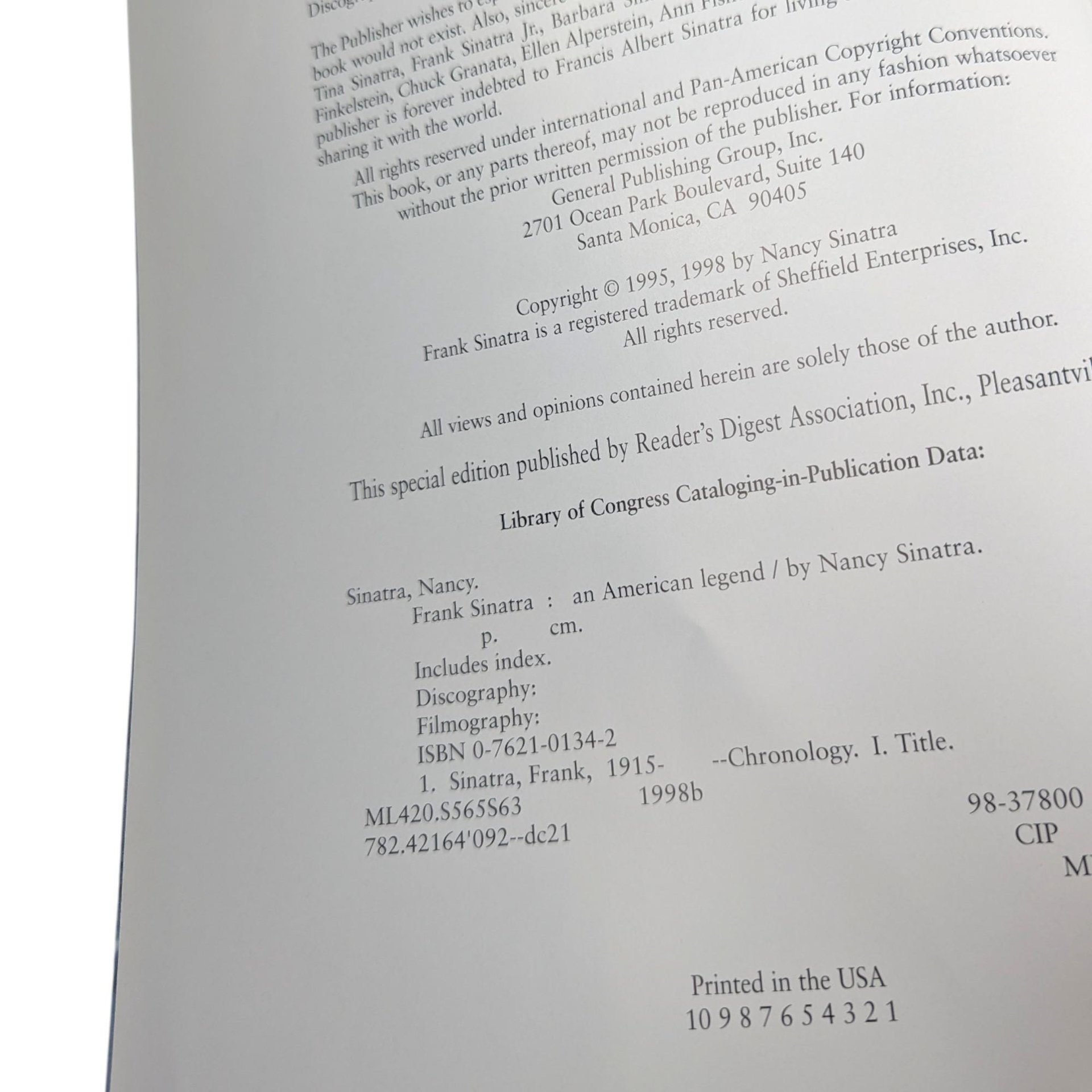 Vintage 1998 Frank Sinatra An American Legend Book: By Nancy Sinatra, Music Biography