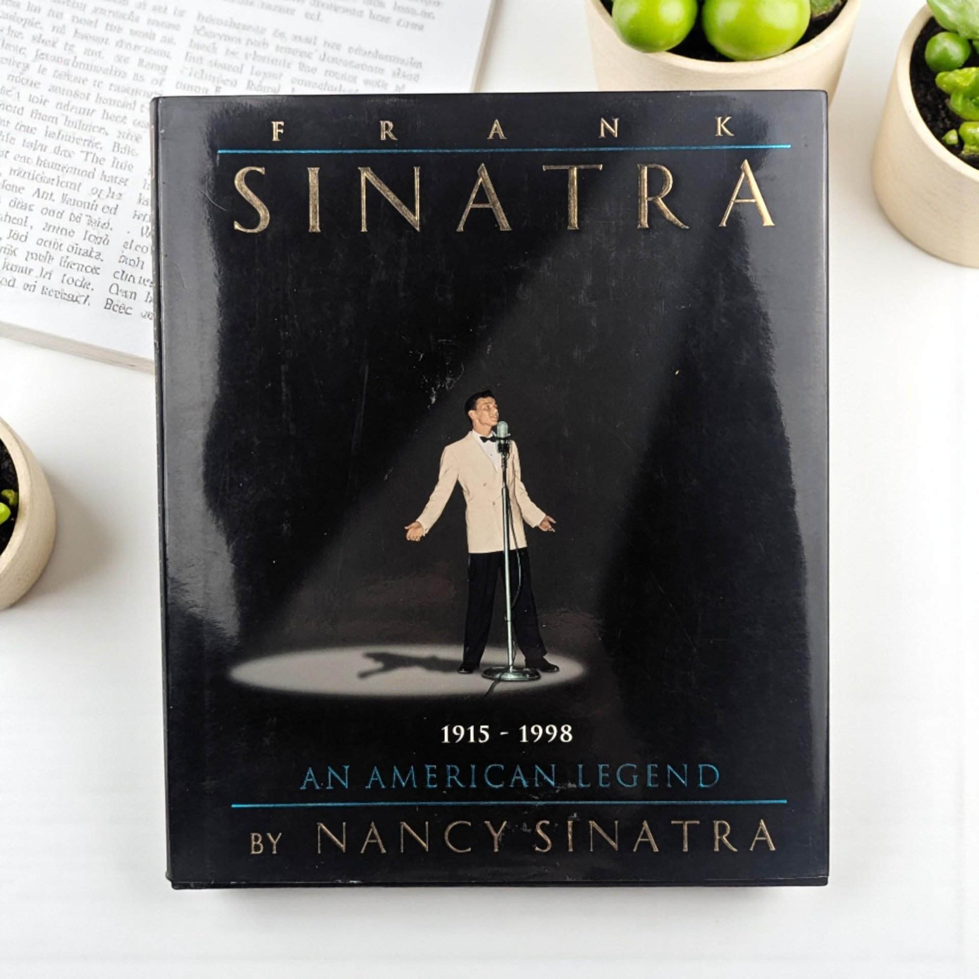 Vintage 1998 Frank Sinatra An American Legend Book: By Nancy Sinatra, Music Biography
