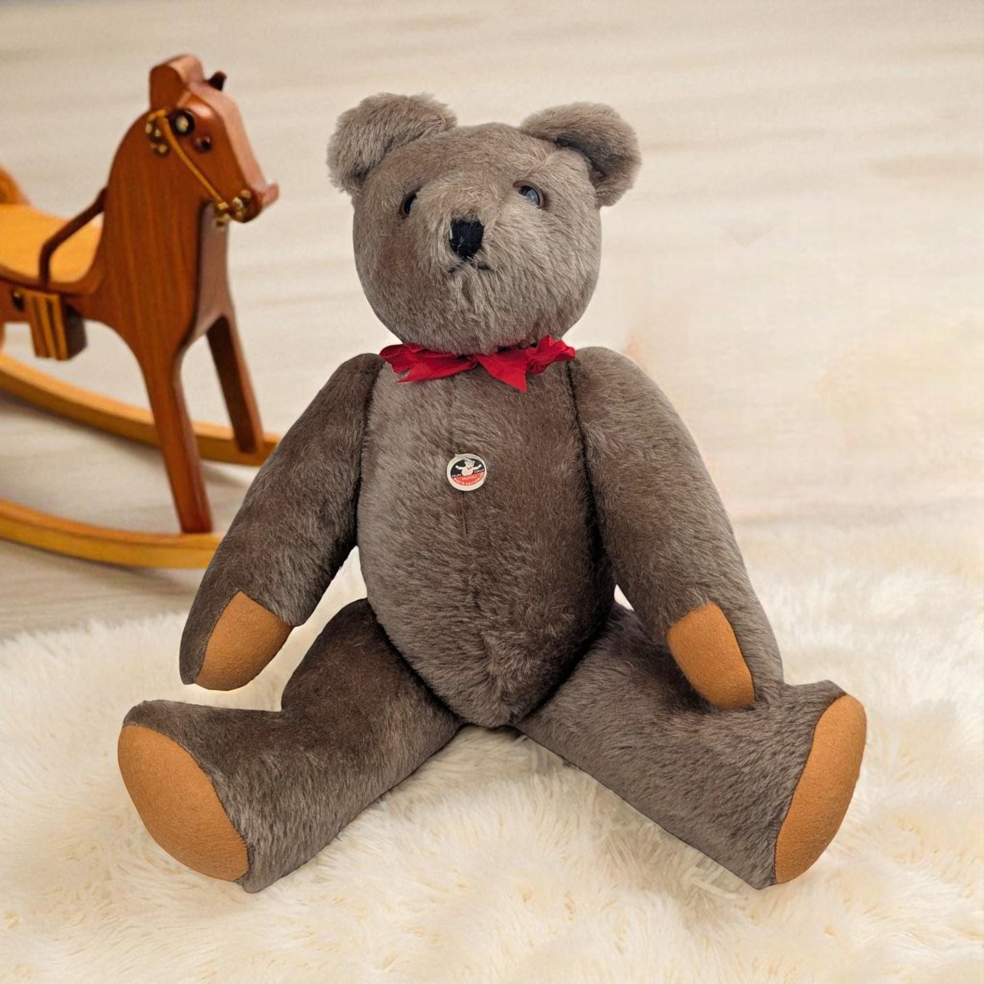 Vintage Mutzli Teddy Bear: Handmade Jointed Bear from Bern, Switzerland