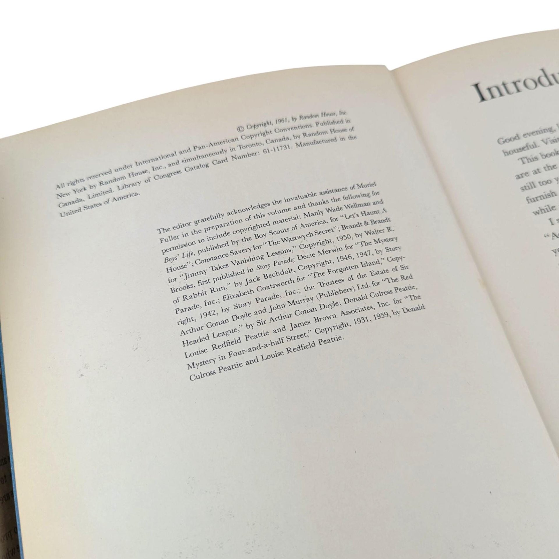 Vintage 1961 "Haunted Houseful": Alfred Hitchcock Hardcover Ghost Story Book