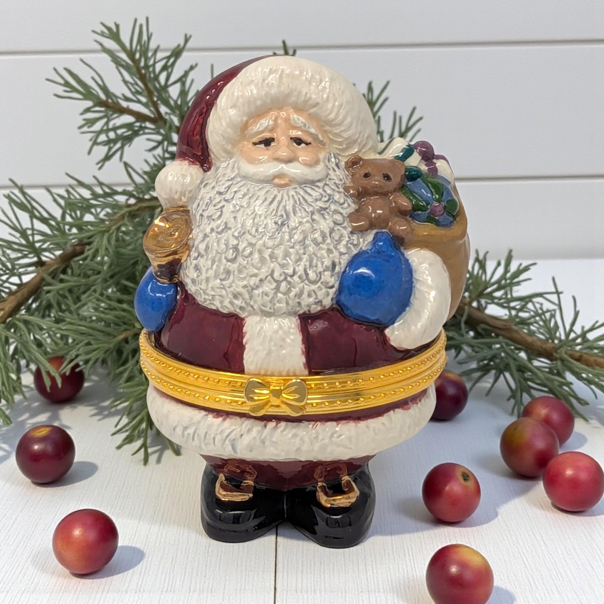Vintage Santa Trinket Box: Ceramic Hinged Holiday Keepsake Box