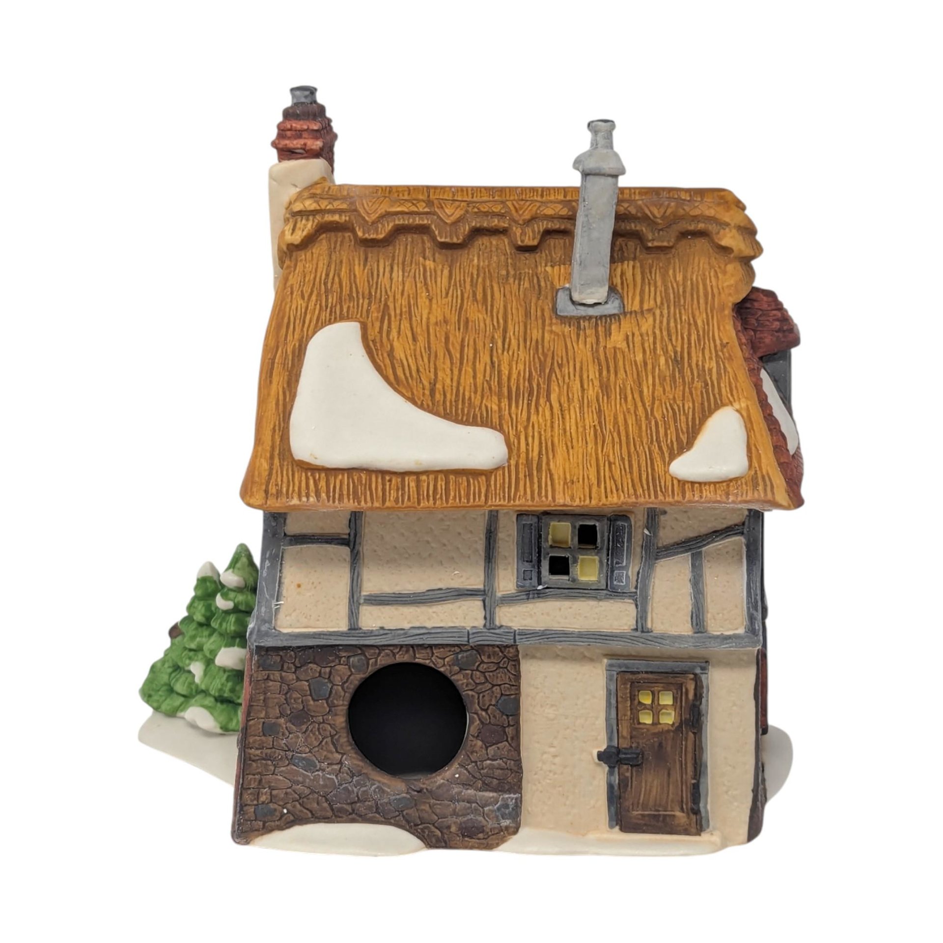 Vintage 1989 Betsy Trotwood's Cottage: Department 56 Dickens Village House