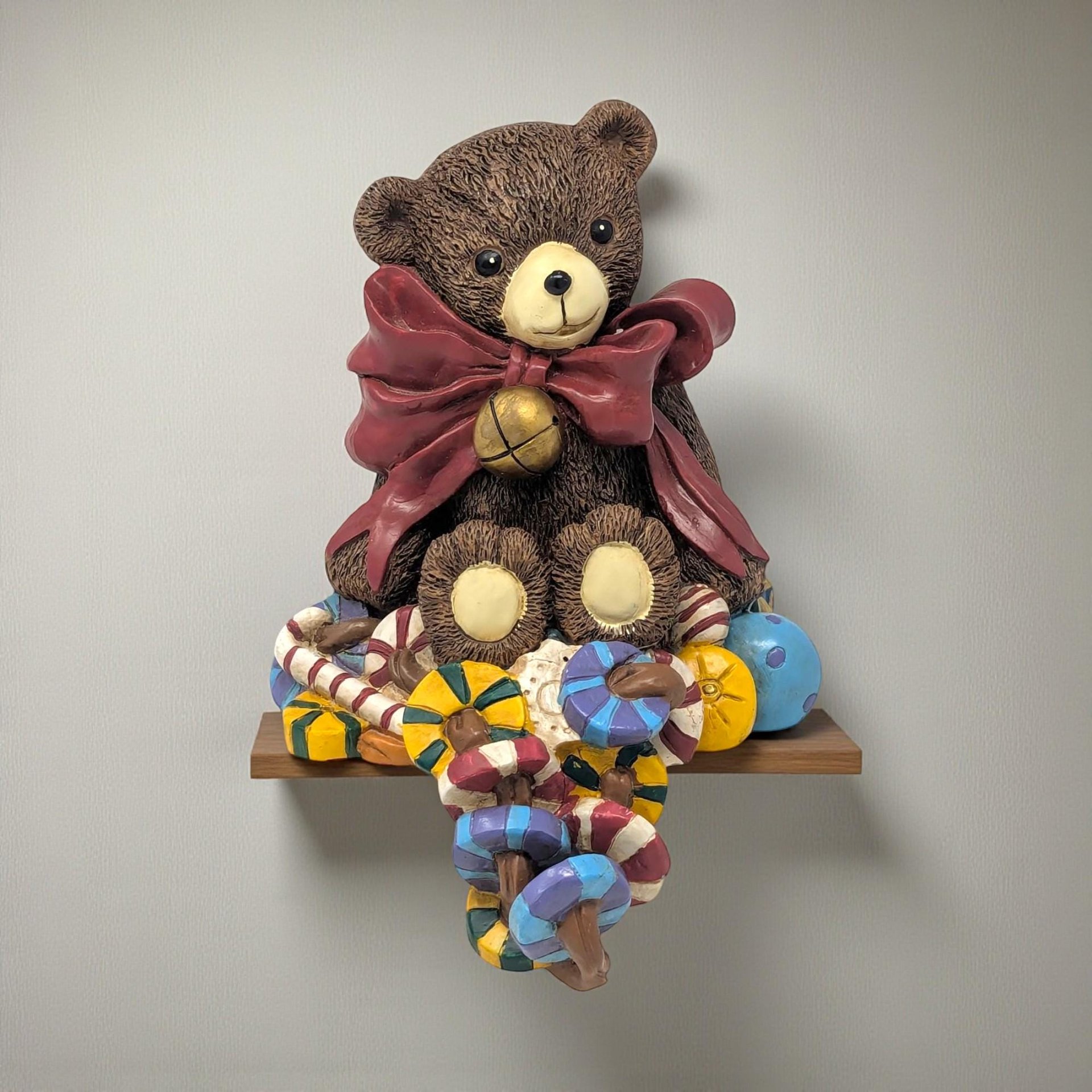 Vintage Bear Shelf Sitter Figurine: Resin Christmas Candy Decor