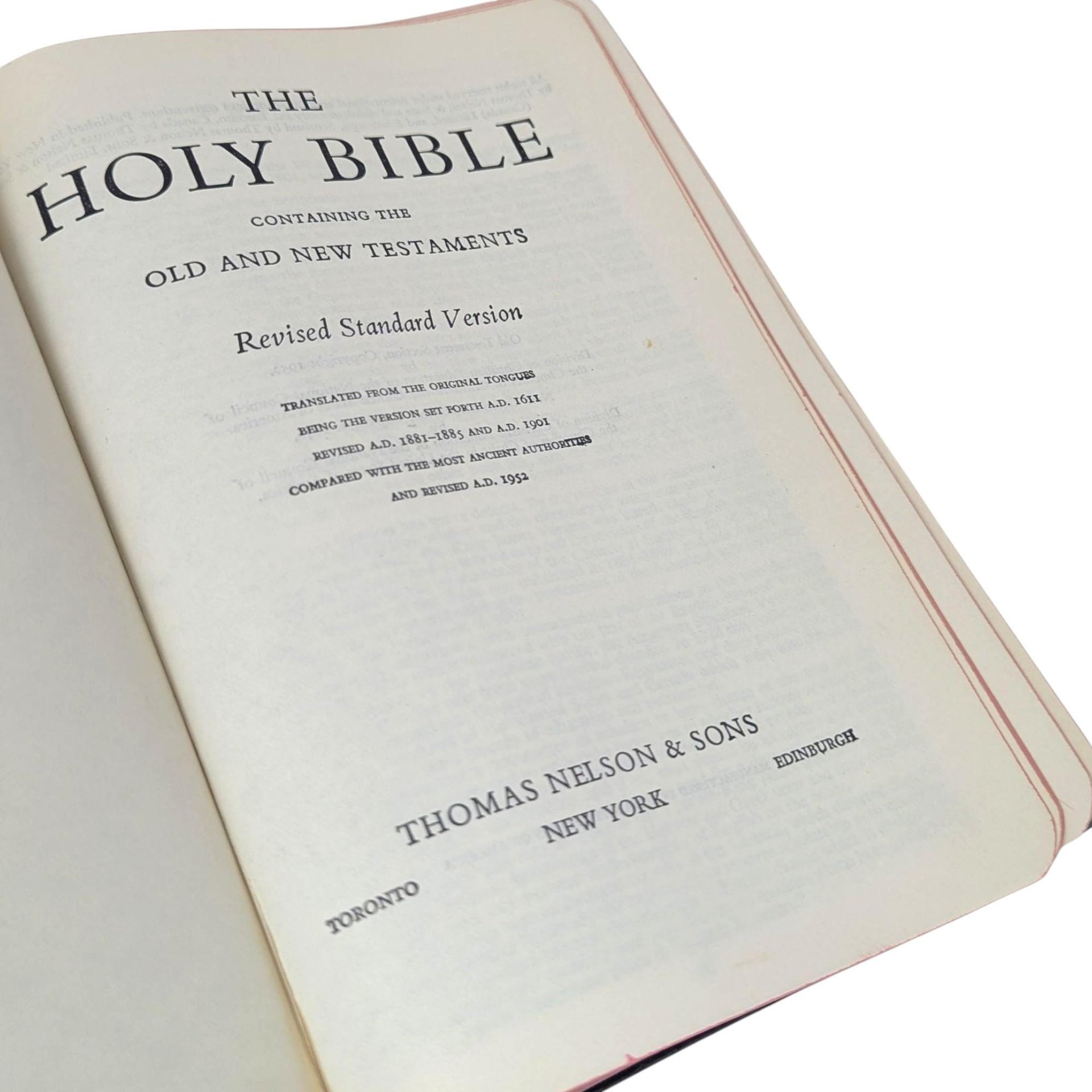 Vintage 1952 Holy Bible: Thomas Nelson & Sons With Helps Edition