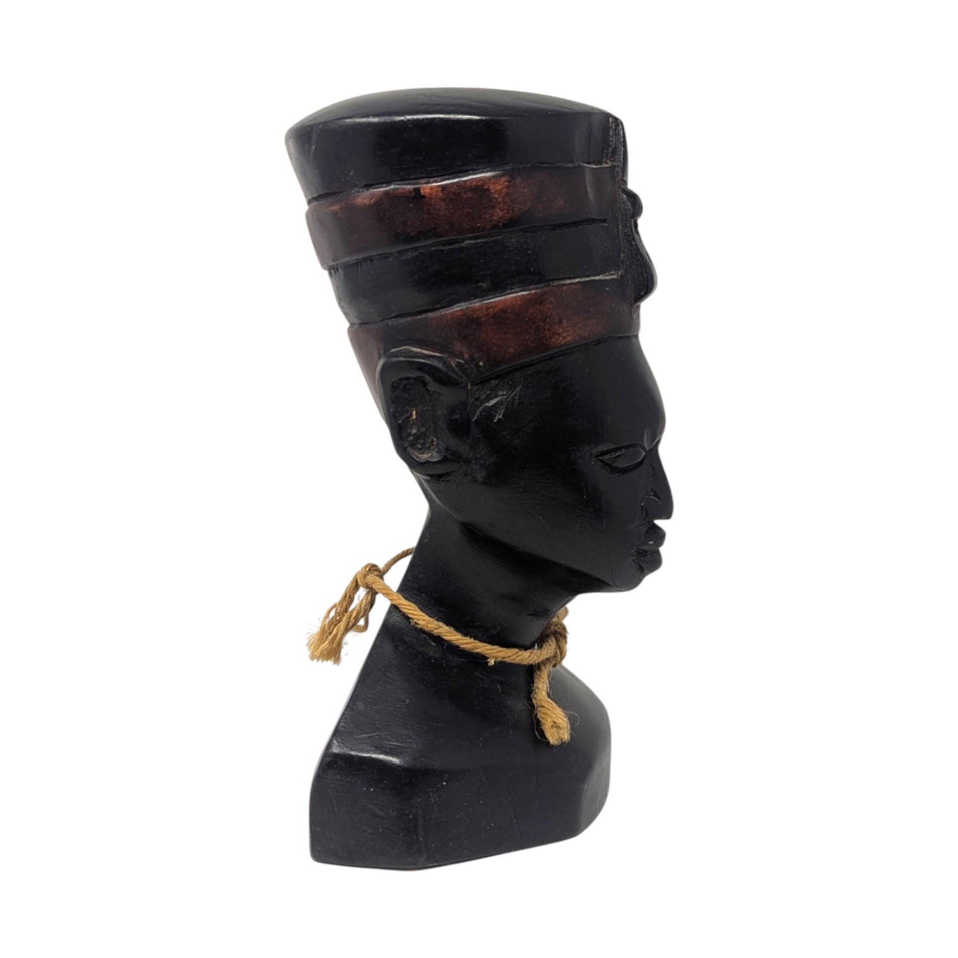 Vintage Handcrafted Wooden Nefertiti Style Bust: Made in China