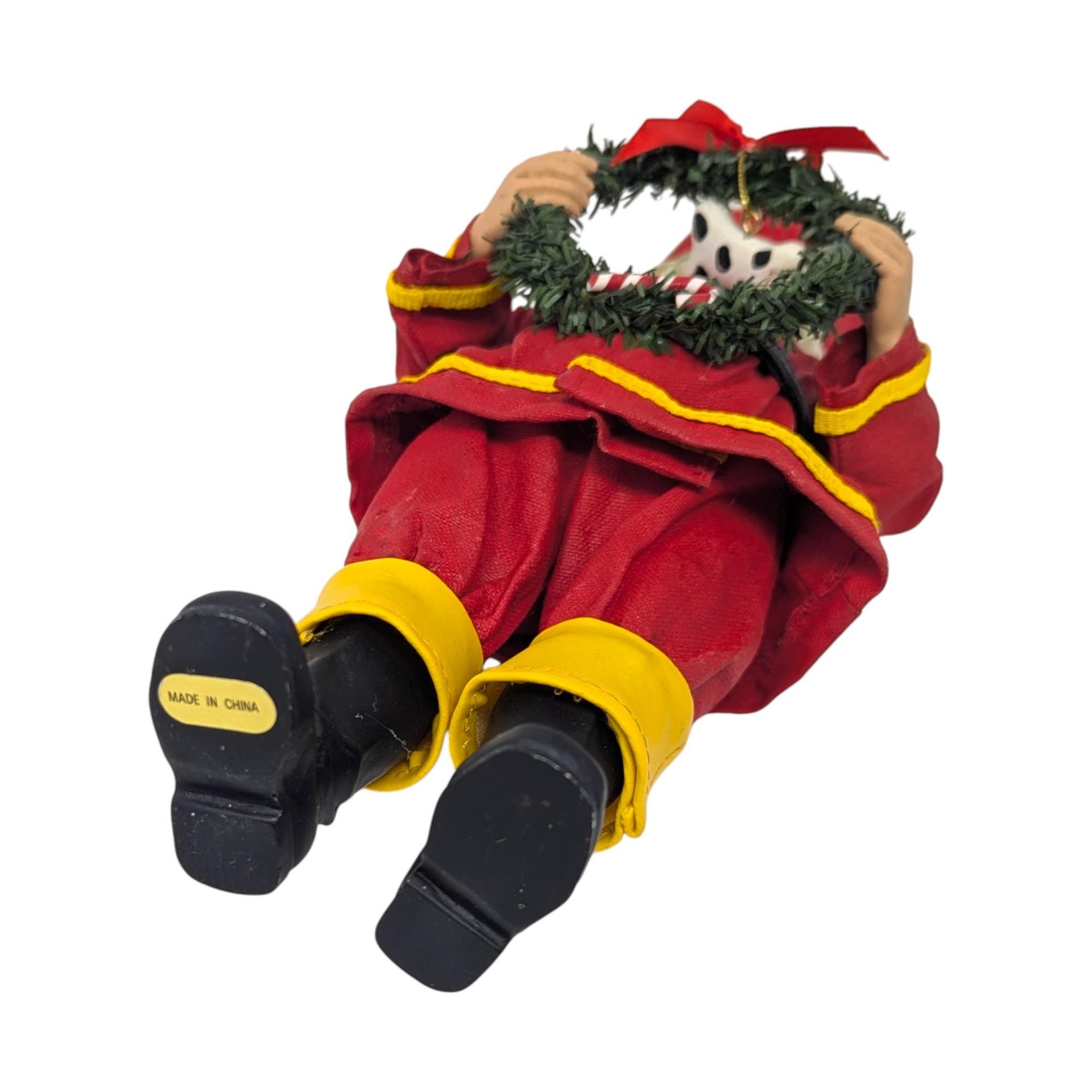 Vintage Firefighter Santa Claus Figurine: Fabriche Style Stiffened Fabric