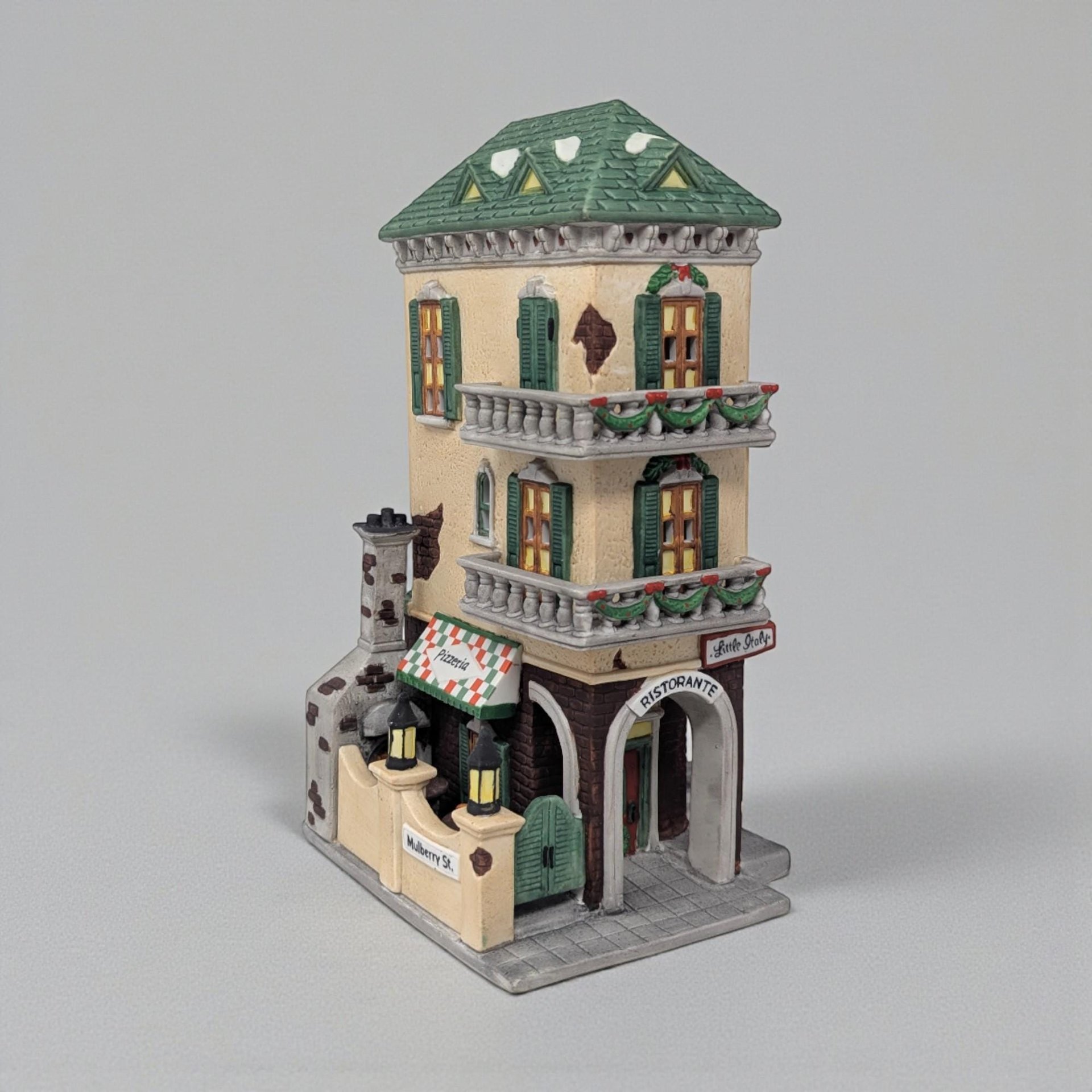 Vintage 1991 Little Italy Ristorante: Dept 56 Christmas in the City