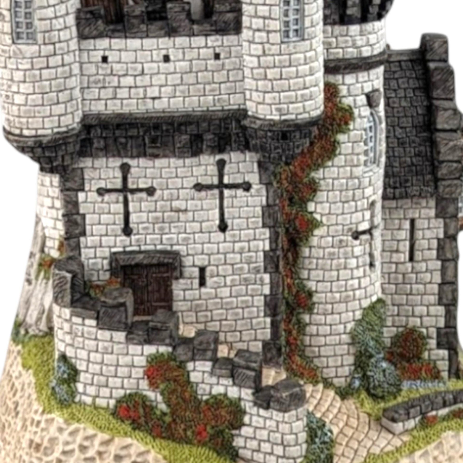 1988 David Winter Macbeth's Castle