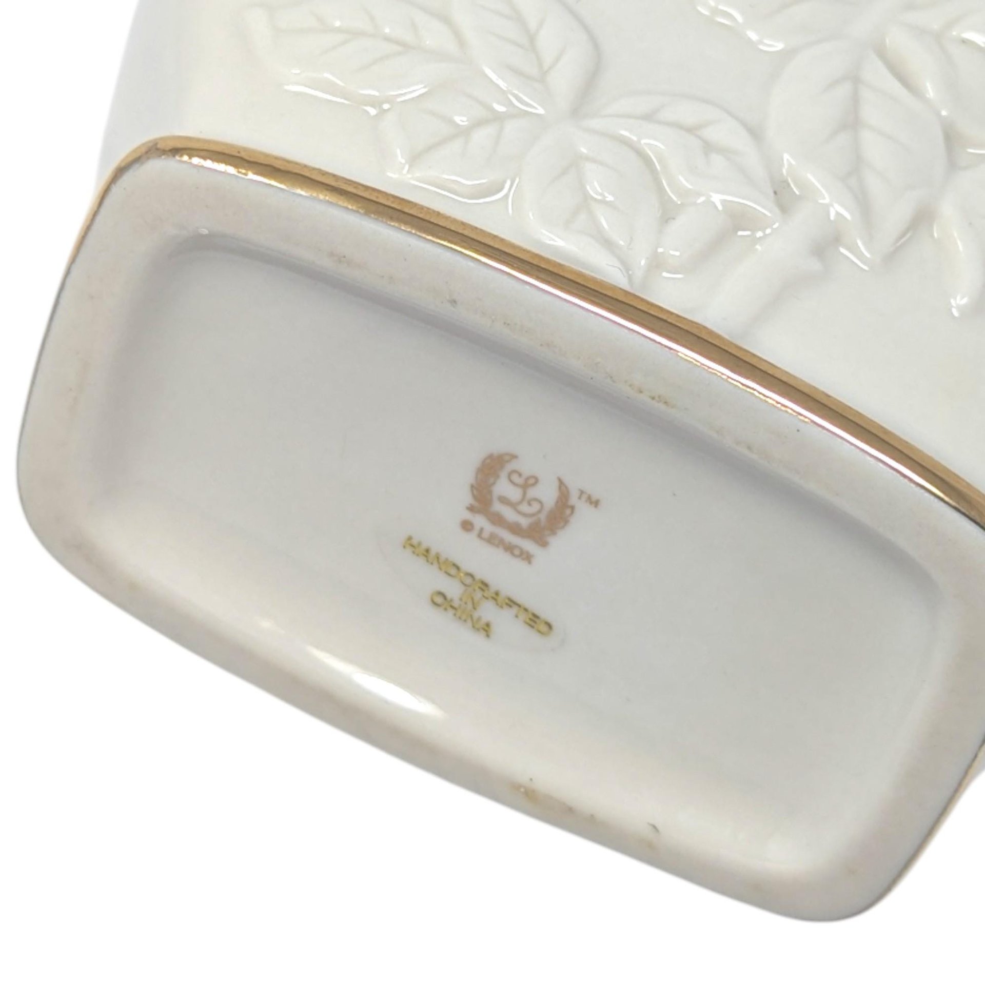 1989 'Mother's Day Roses' by Lenox Ivory Porcelain Vase