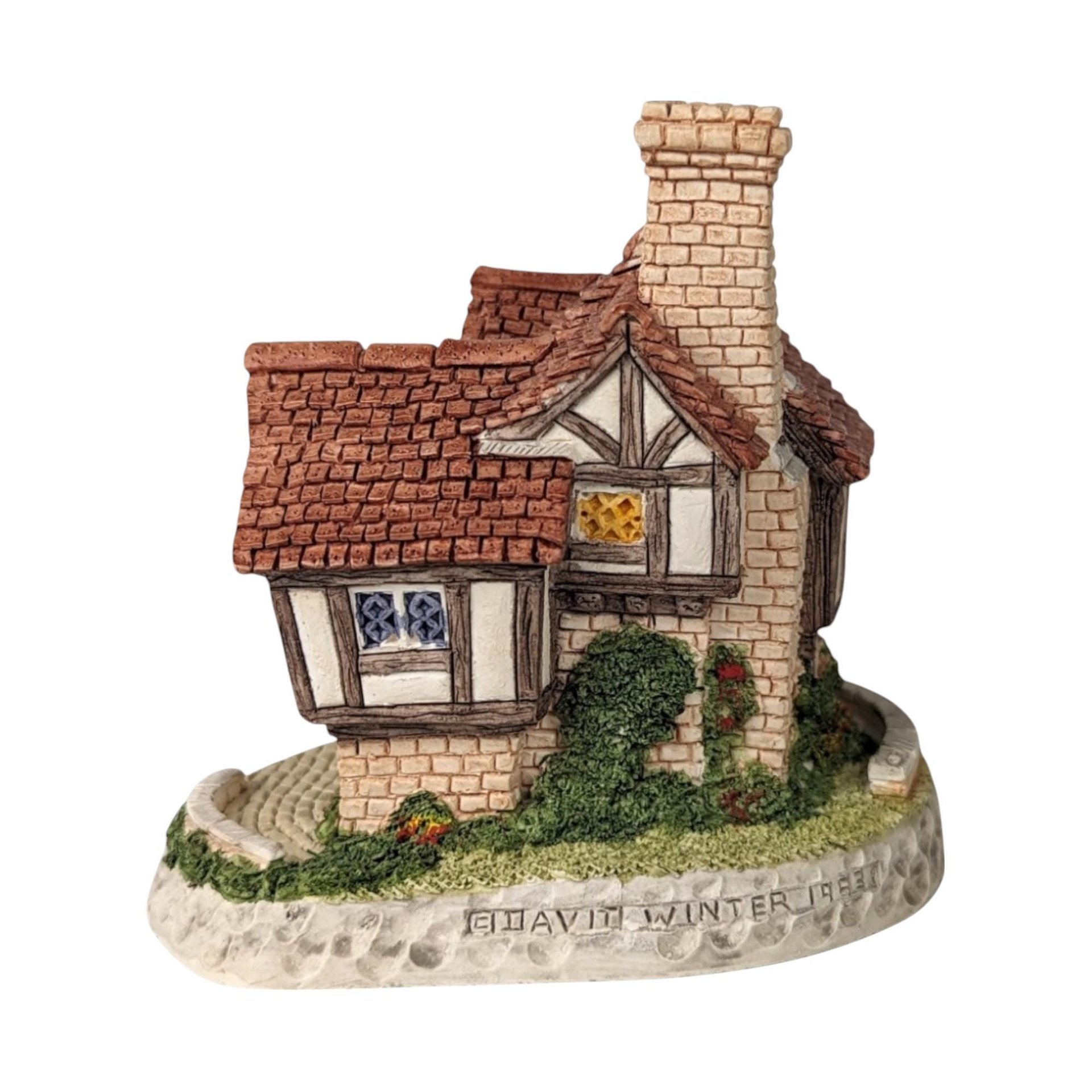 1993 David Winter The Hall Miniature Cottage
