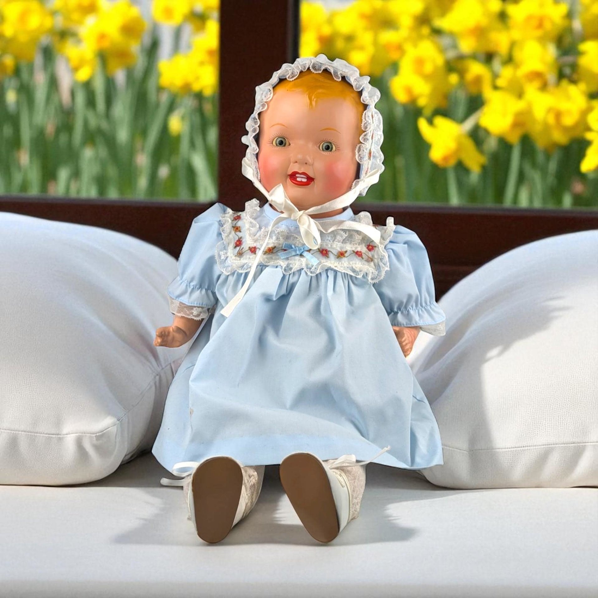 Vintage 23" Blonde Baby Doll: Blue Floral Dress & Bonnet
