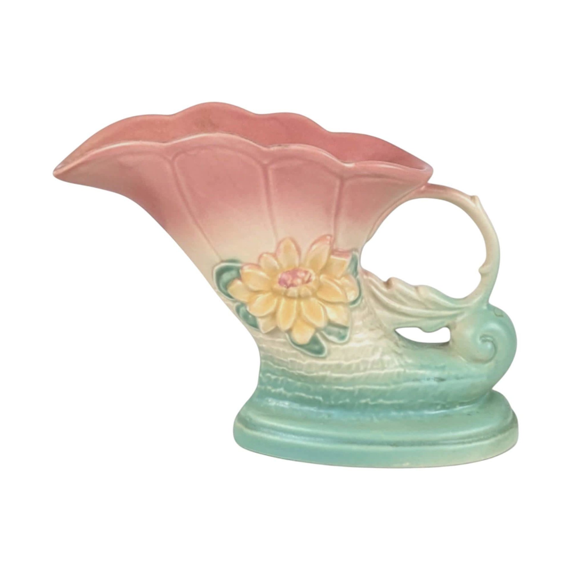 Vintage Hull Pottery Waterlily Cornucopia Vase