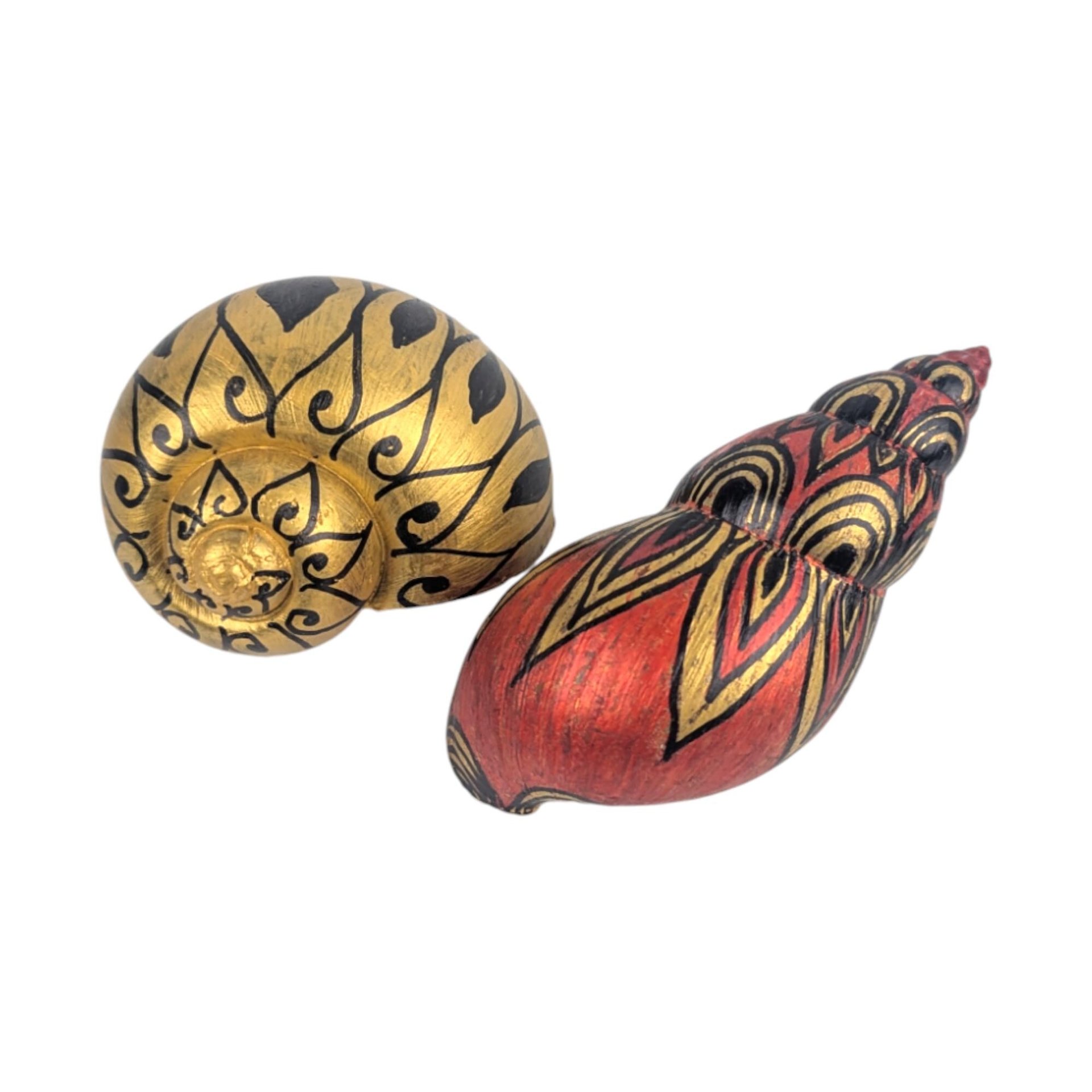 Vintage Hand Painted Decorative Shell Pair