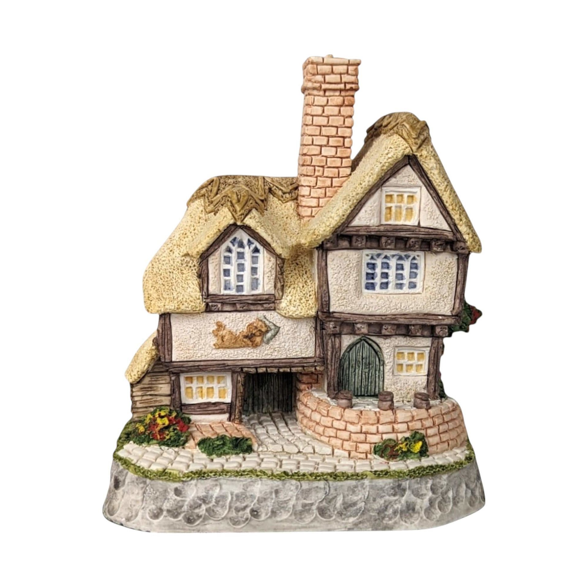 1993 David Winter The Cat and Pipe Inn