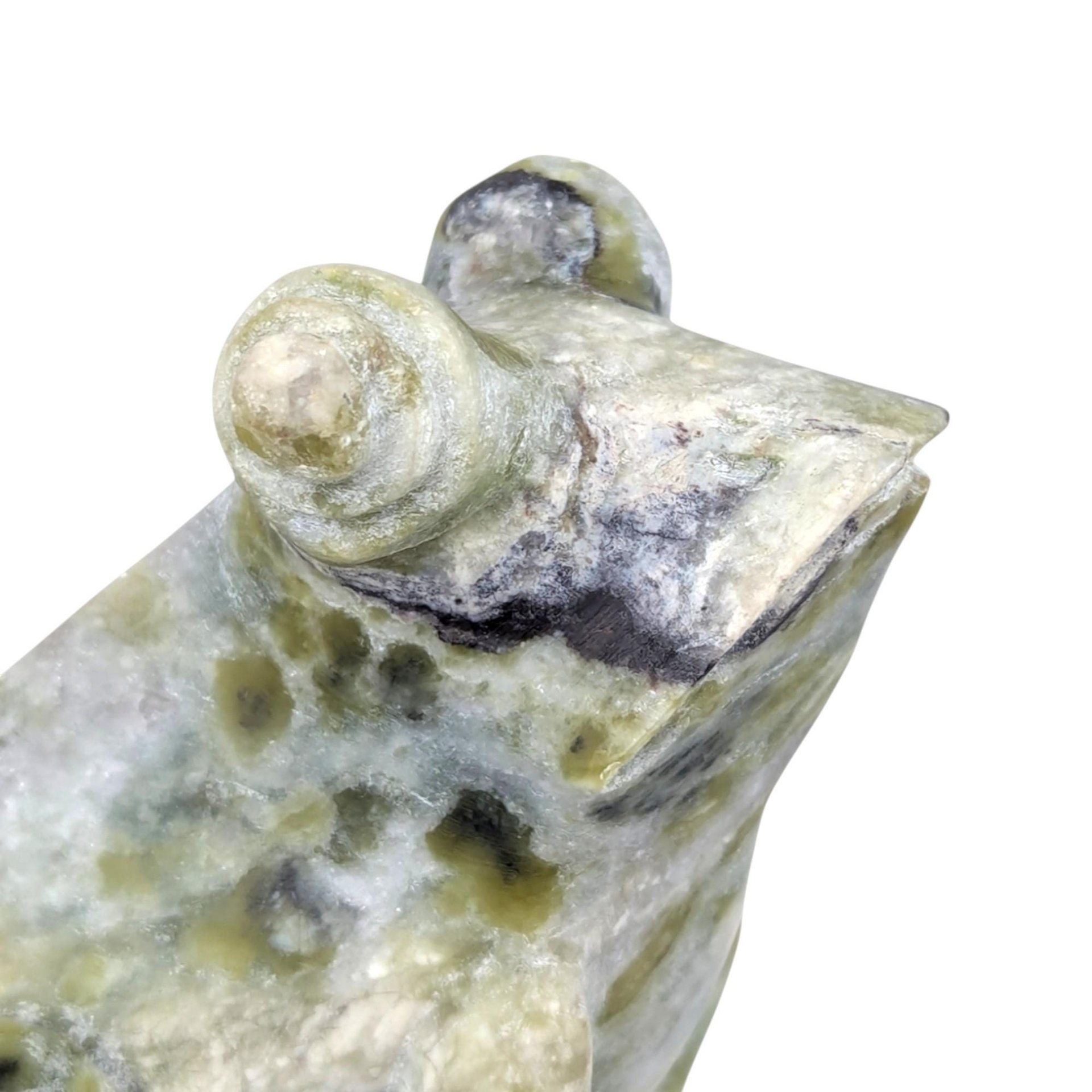 Vintage Chinese Hand-Carved Jade Frog Figurine