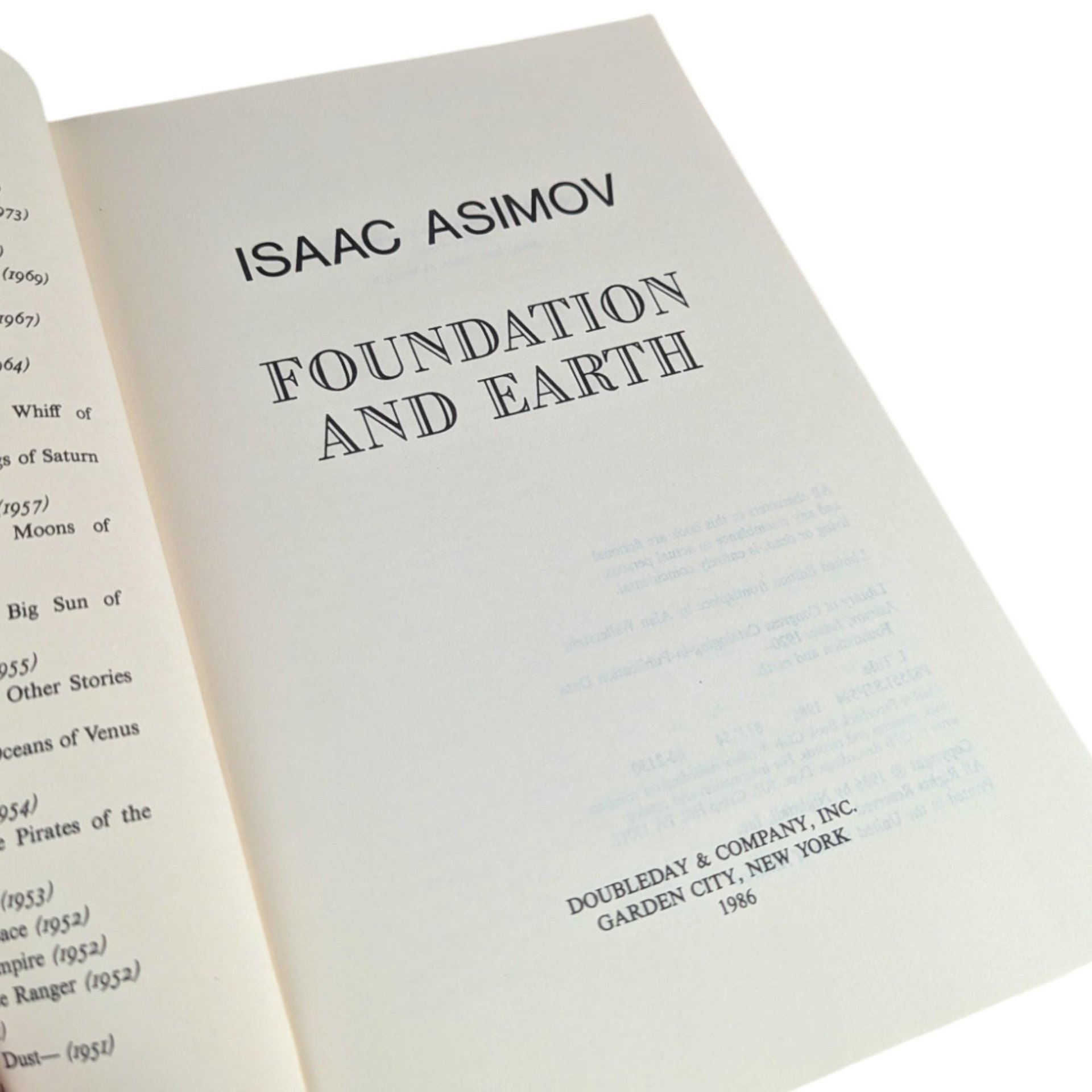 1986 Foundation and Earth Softcover, Isaac Asimov