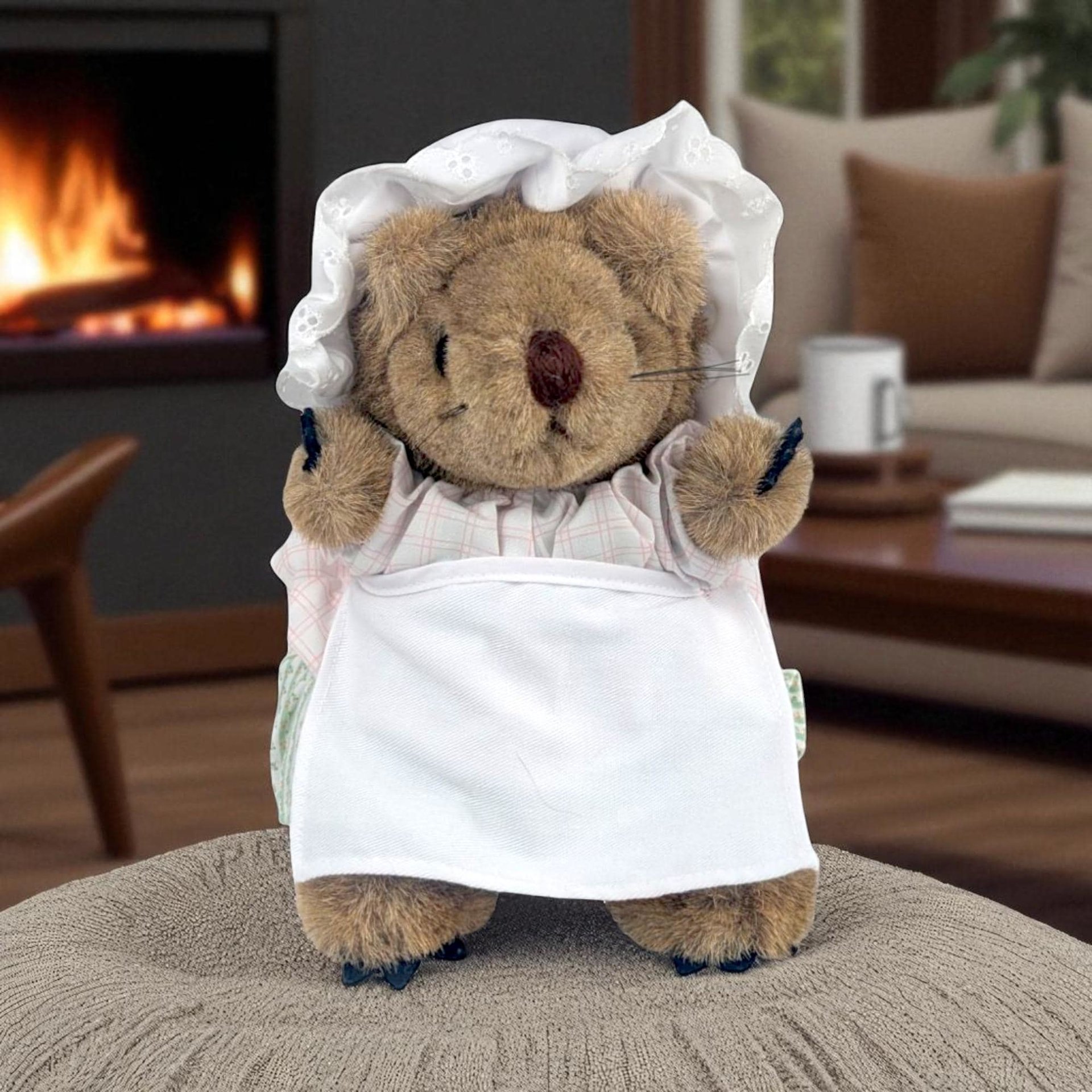 Vintage 1989 Mrs. Tiggy-Winkle Plush: Eden Beatrix Potter