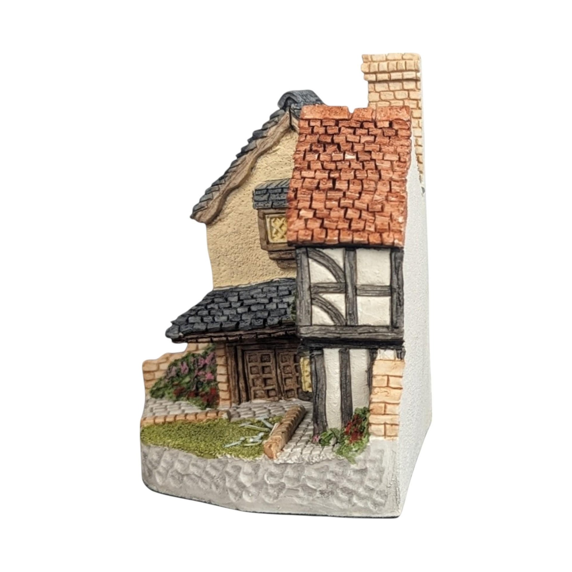 1994 David Winter 15 Lawnside Road Corner Figurine