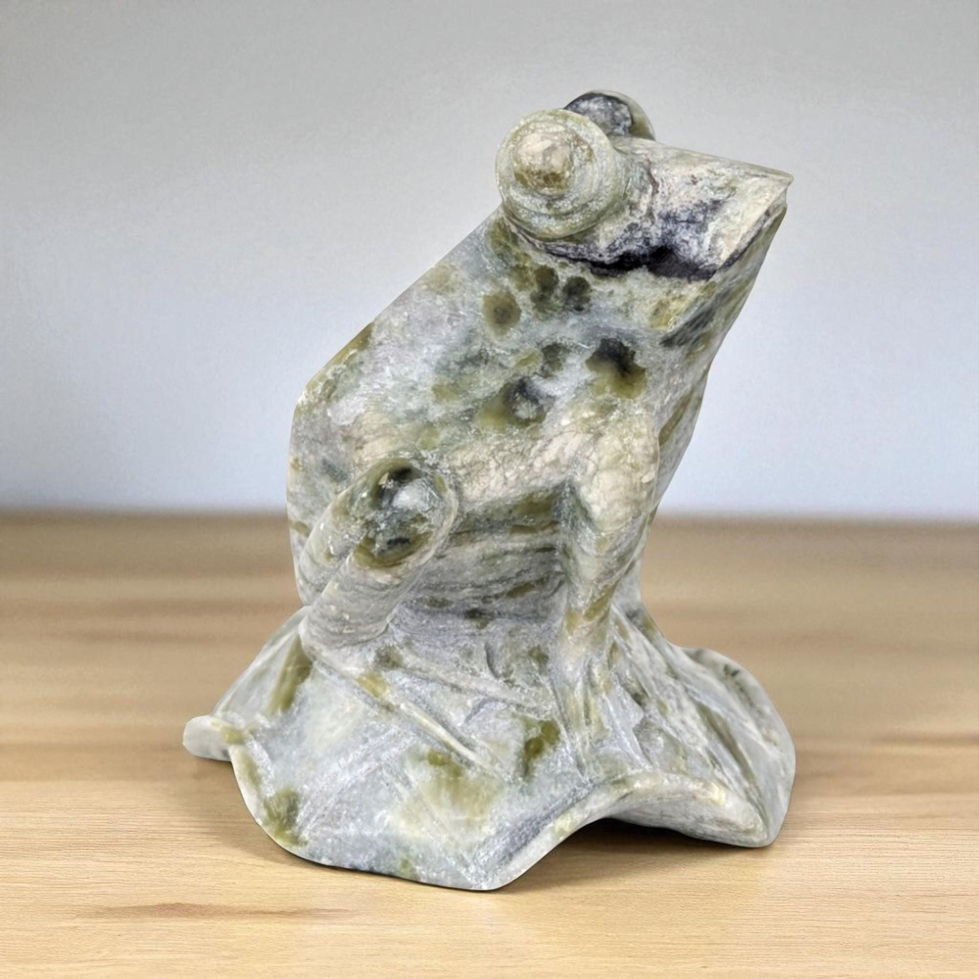 Vintage Chinese Hand-Carved Jade Frog Figurine
