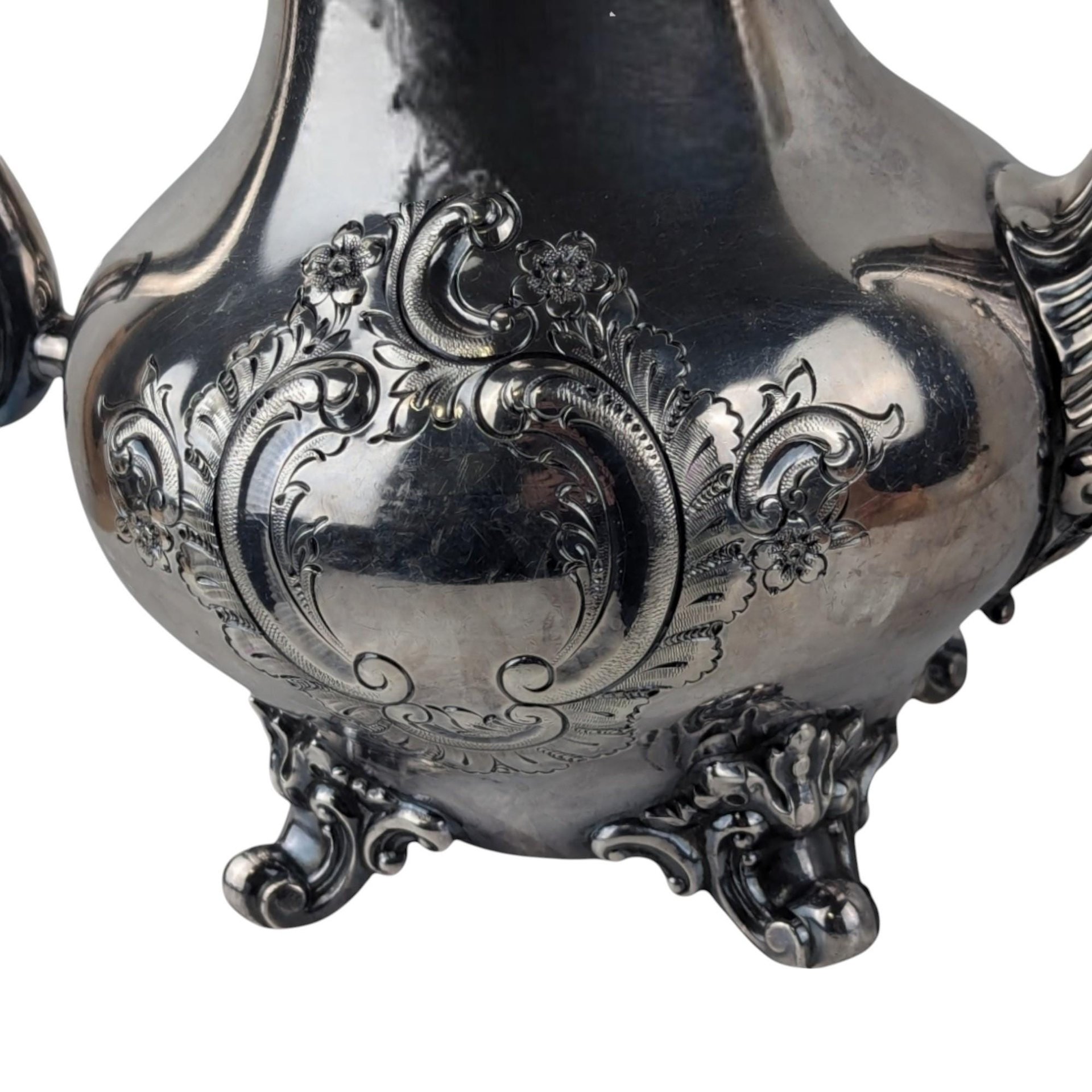 Vintage Reed & Barton Regent Hand Chased Silver Plated Teapot